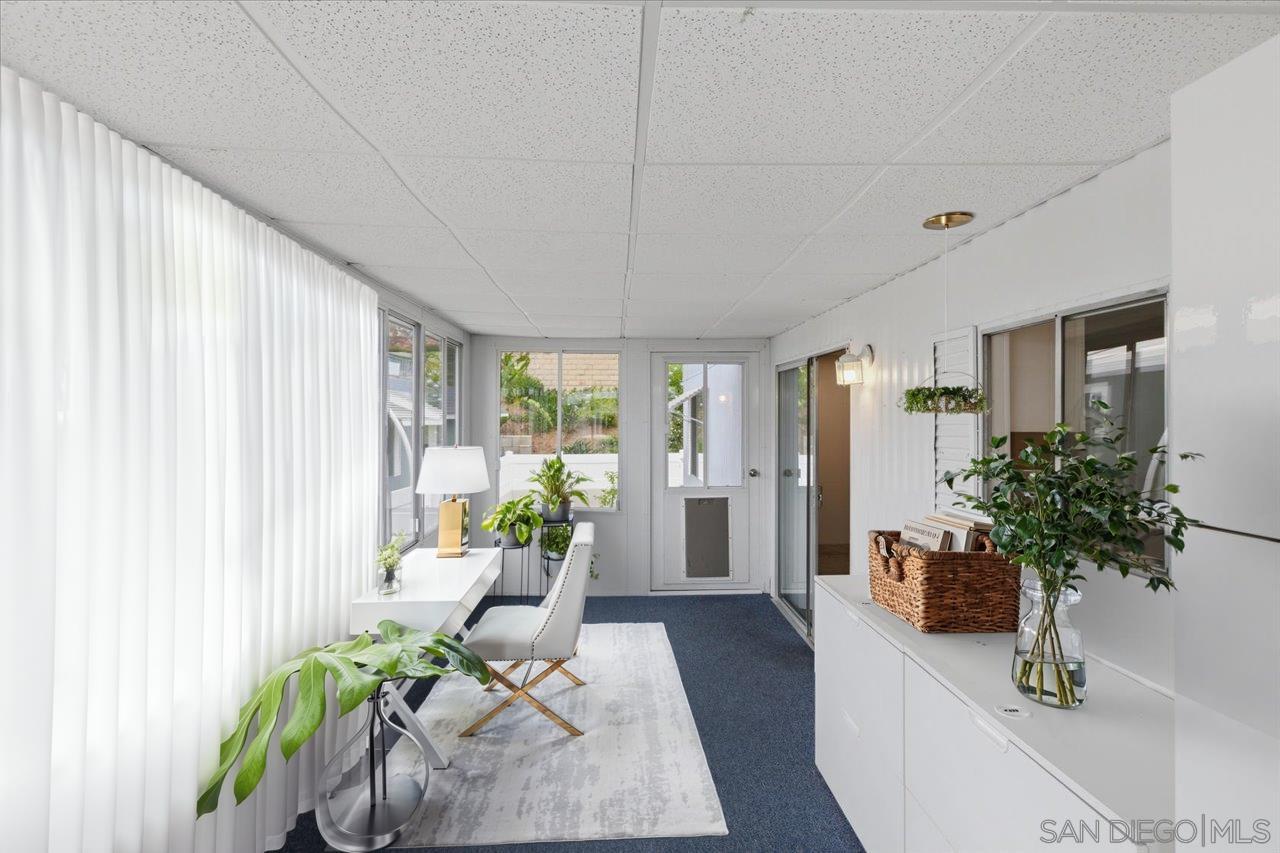 Detail Gallery Image 9 of 44 For 7026  San Bartolo Street  #18,  Carlsbad,  CA 92011 - 2 Beds | 2 Baths