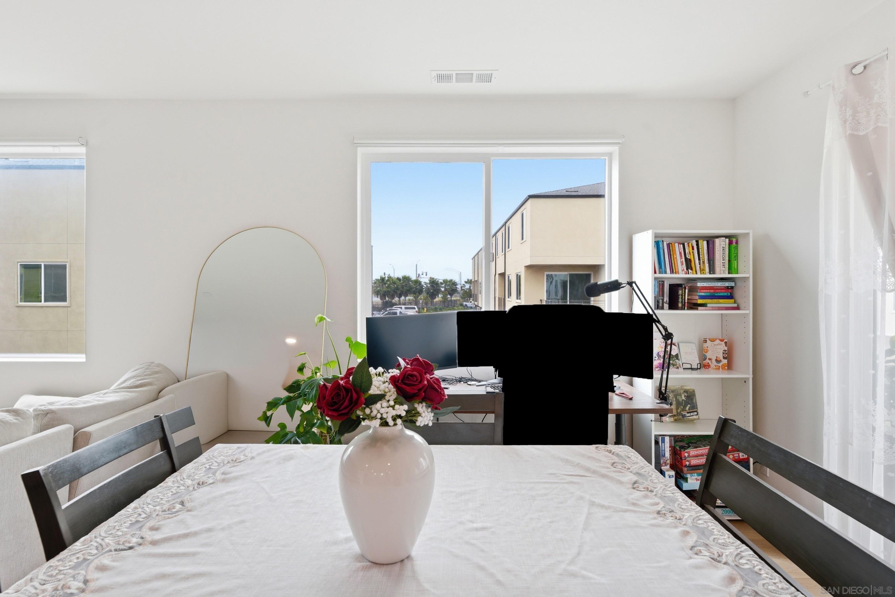 Detail Gallery Image 11 of 43 For 5212  Sunset Wave Dr.  #74,  San Diego,  CA 92154 - 2 Beds | 2/1 Baths