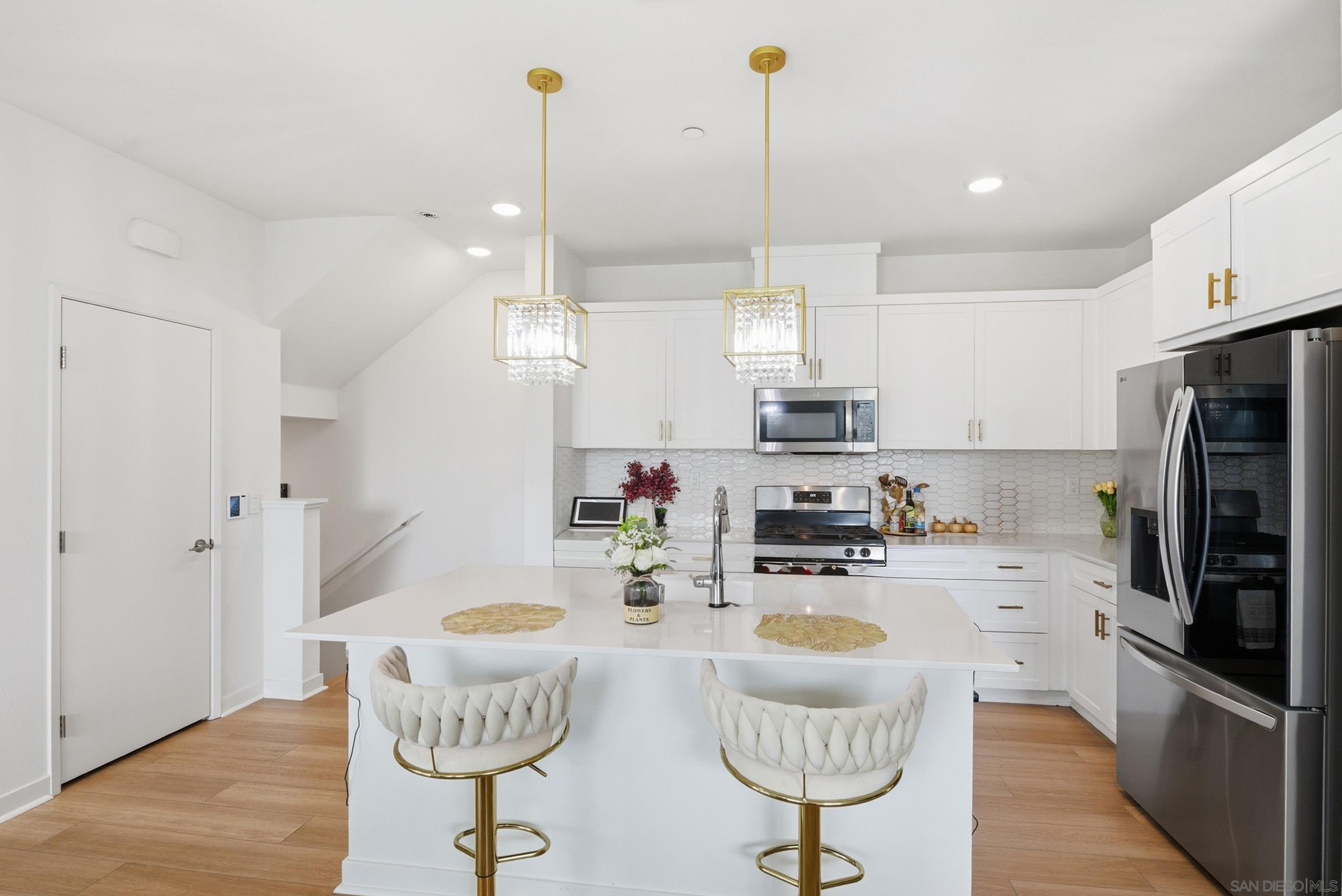 Detail Gallery Image 13 of 43 For 5212  Sunset Wave Dr.  #74,  San Diego,  CA 92154 - 2 Beds | 2/1 Baths