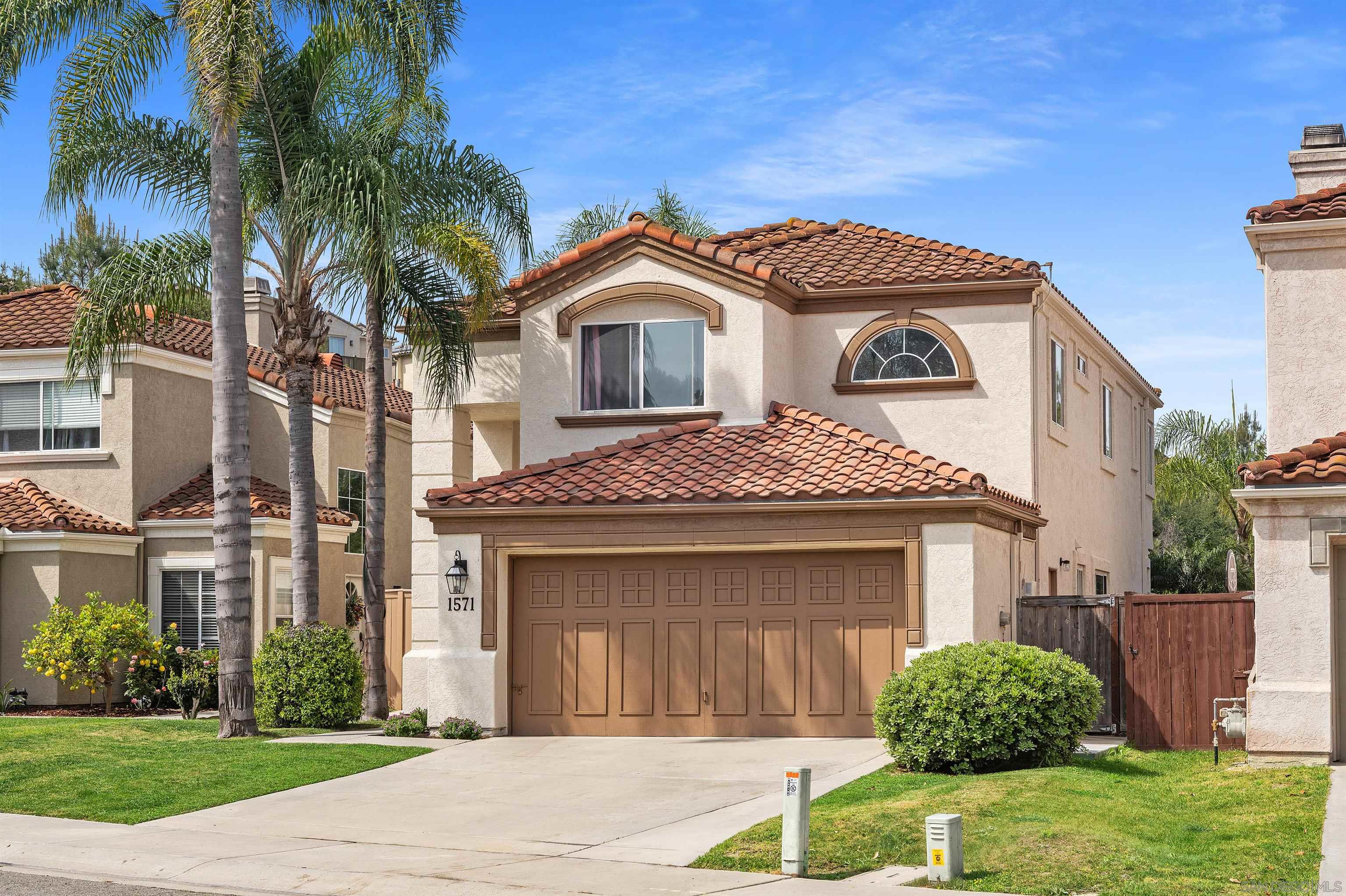 Detail Gallery Image 2 of 44 For 1571  Corte Daniel, Oceanside,  CA 92056 - 4 Beds | 2/1 Baths