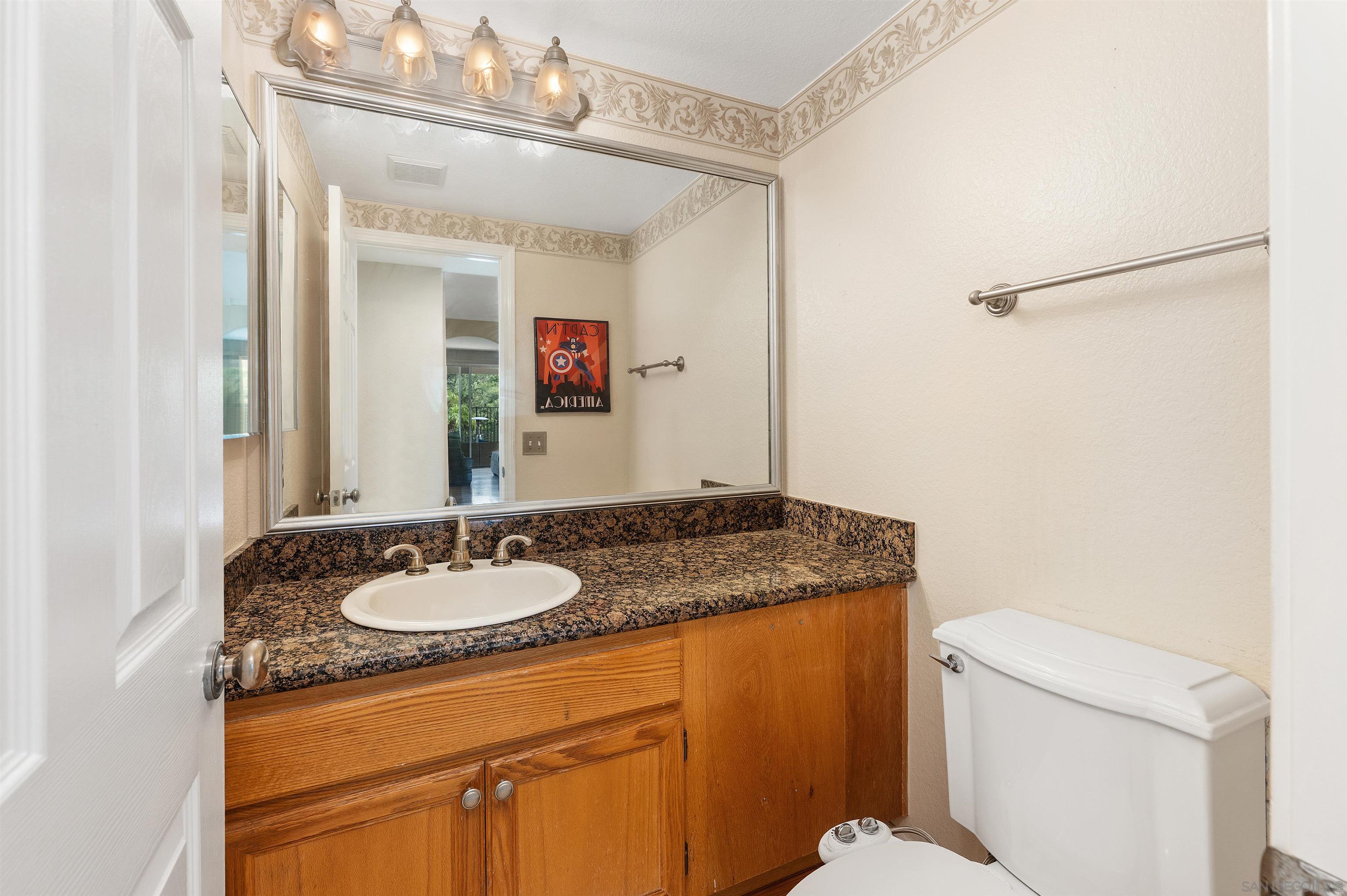 Detail Gallery Image 12 of 44 For 1571  Corte Daniel, Oceanside,  CA 92056 - 4 Beds | 2/1 Baths