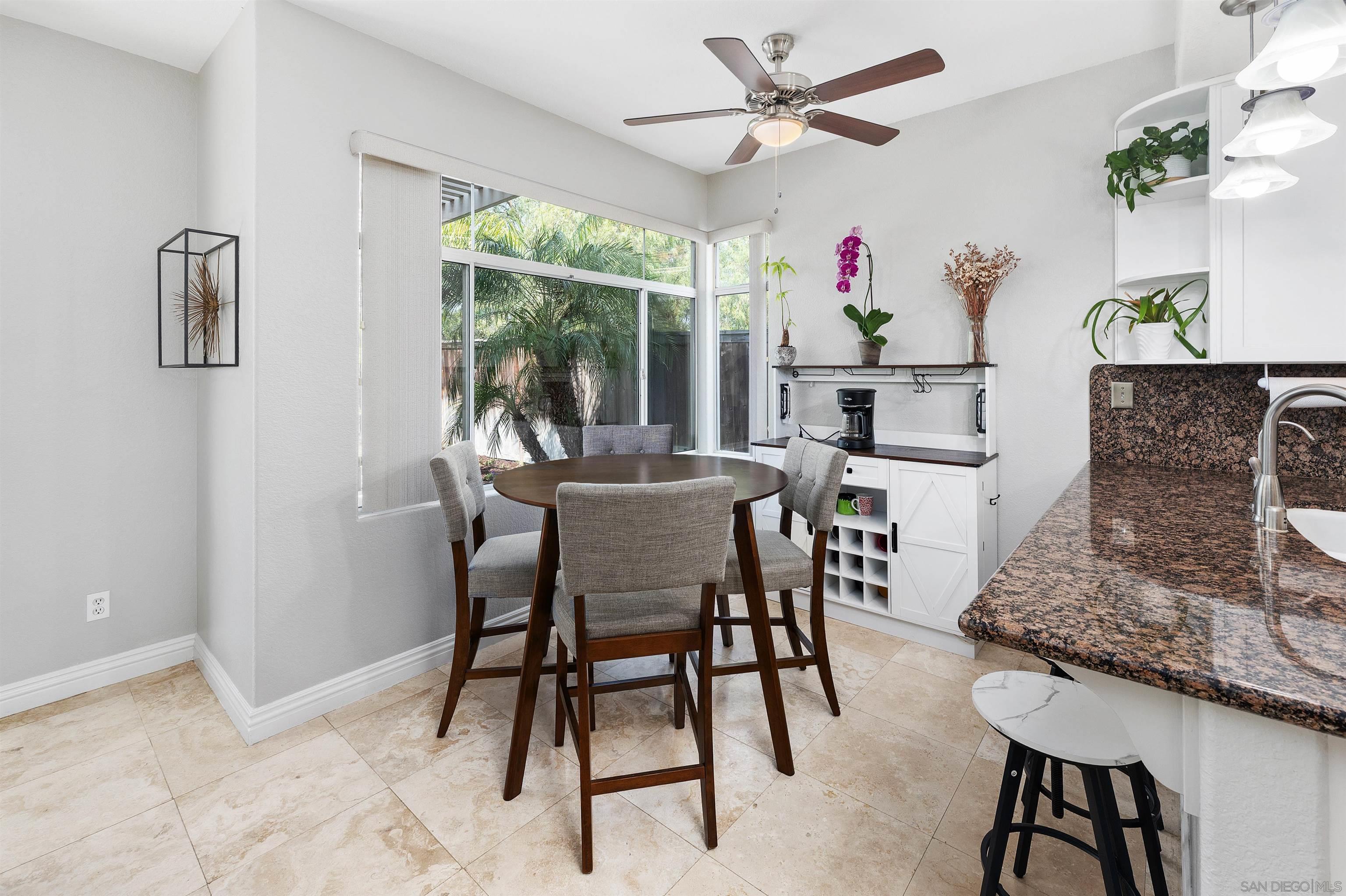 Detail Gallery Image 16 of 44 For 1571  Corte Daniel, Oceanside,  CA 92056 - 4 Beds | 2/1 Baths