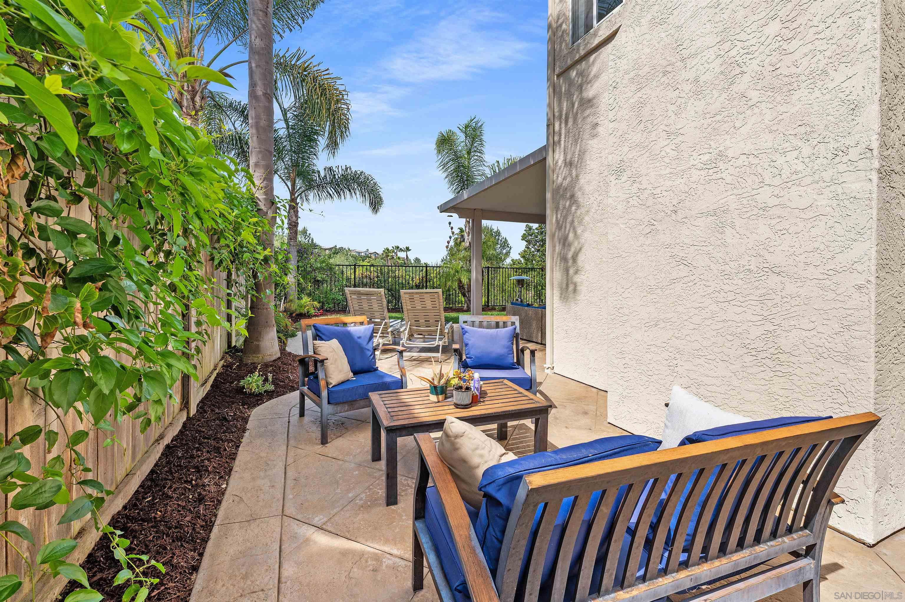 Detail Gallery Image 27 of 44 For 1571  Corte Daniel, Oceanside,  CA 92056 - 4 Beds | 2/1 Baths