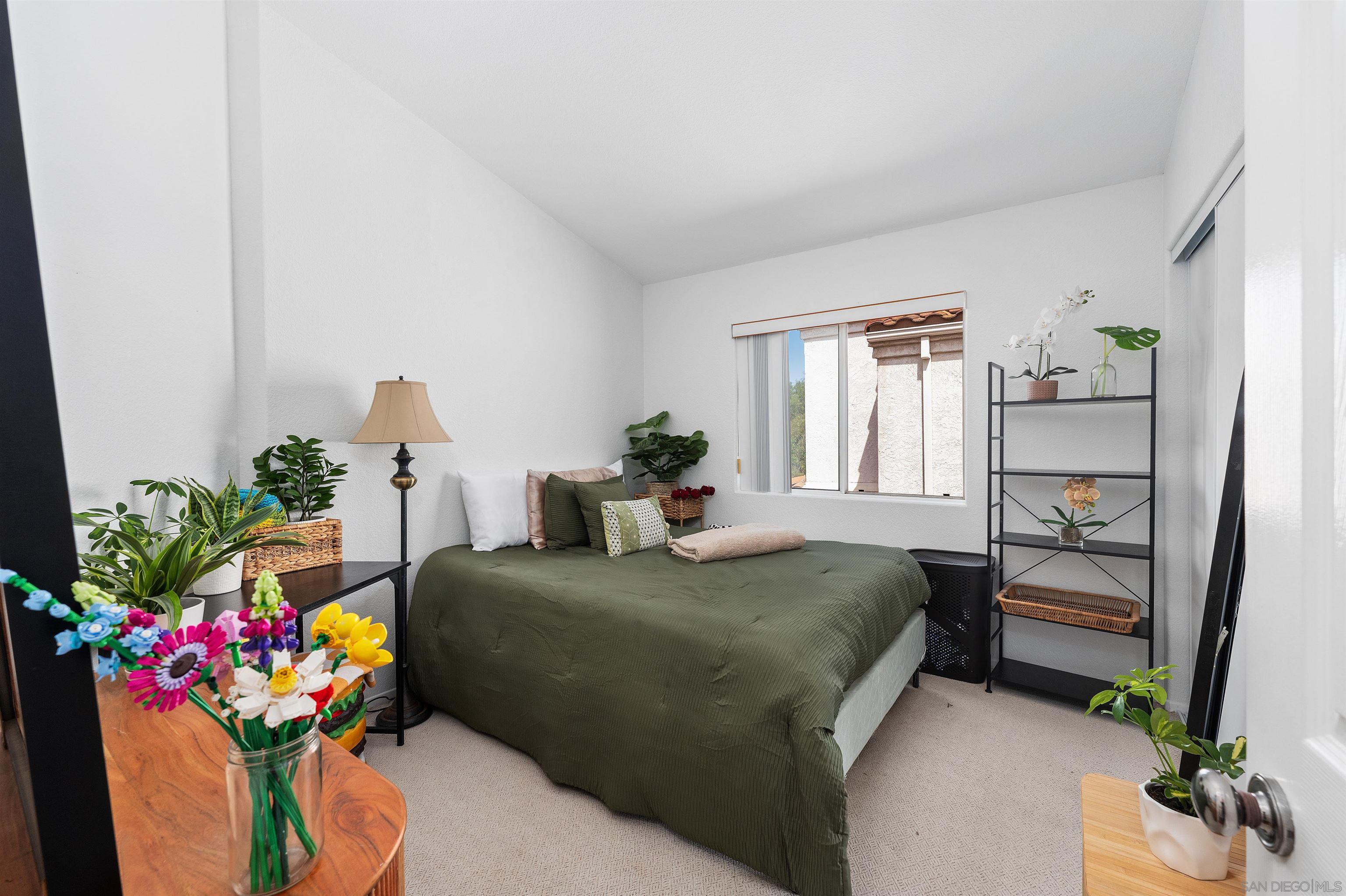 Detail Gallery Image 39 of 44 For 1571  Corte Daniel, Oceanside,  CA 92056 - 4 Beds | 2/1 Baths