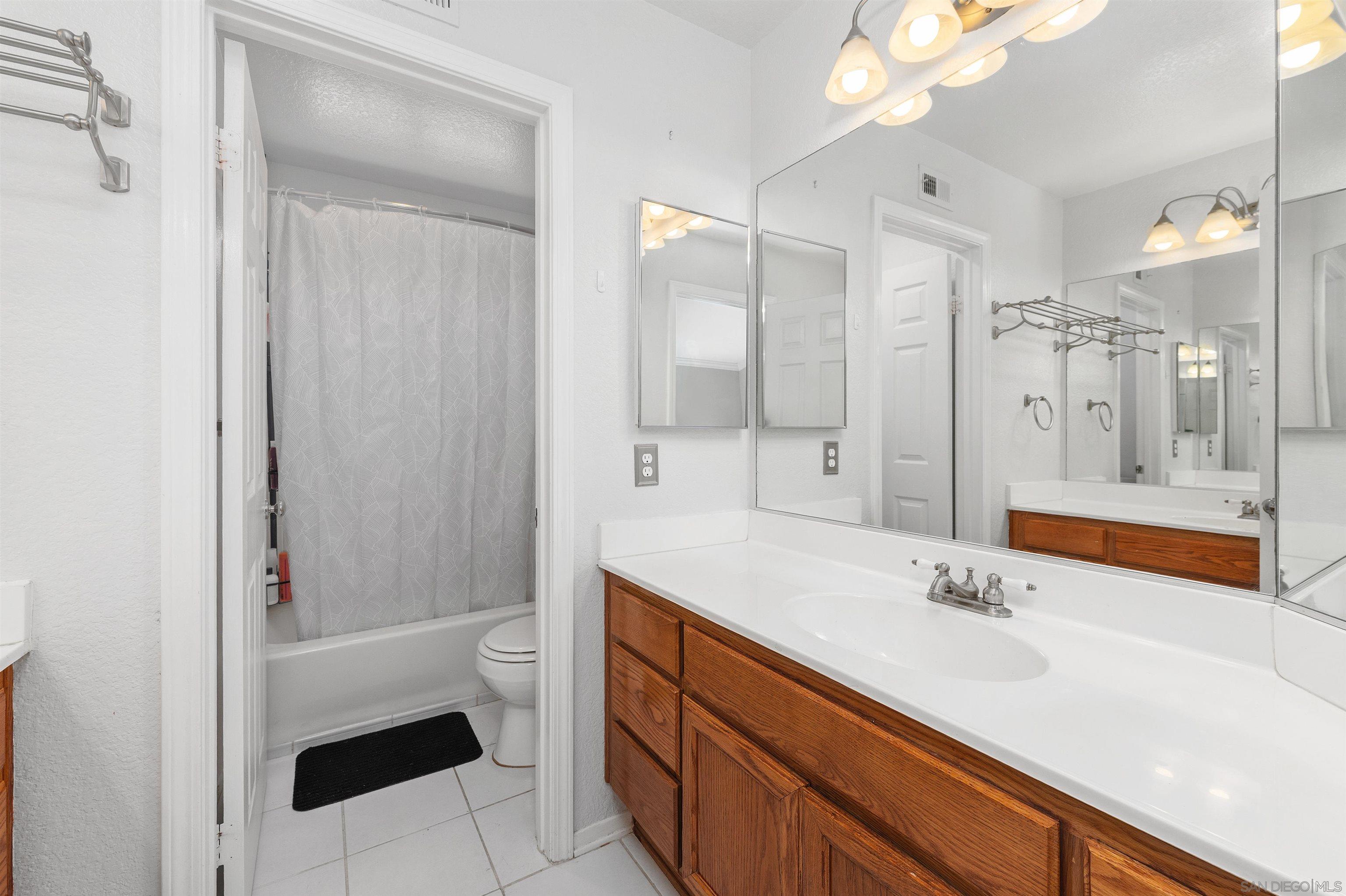 Detail Gallery Image 40 of 44 For 1571  Corte Daniel, Oceanside,  CA 92056 - 4 Beds | 2/1 Baths