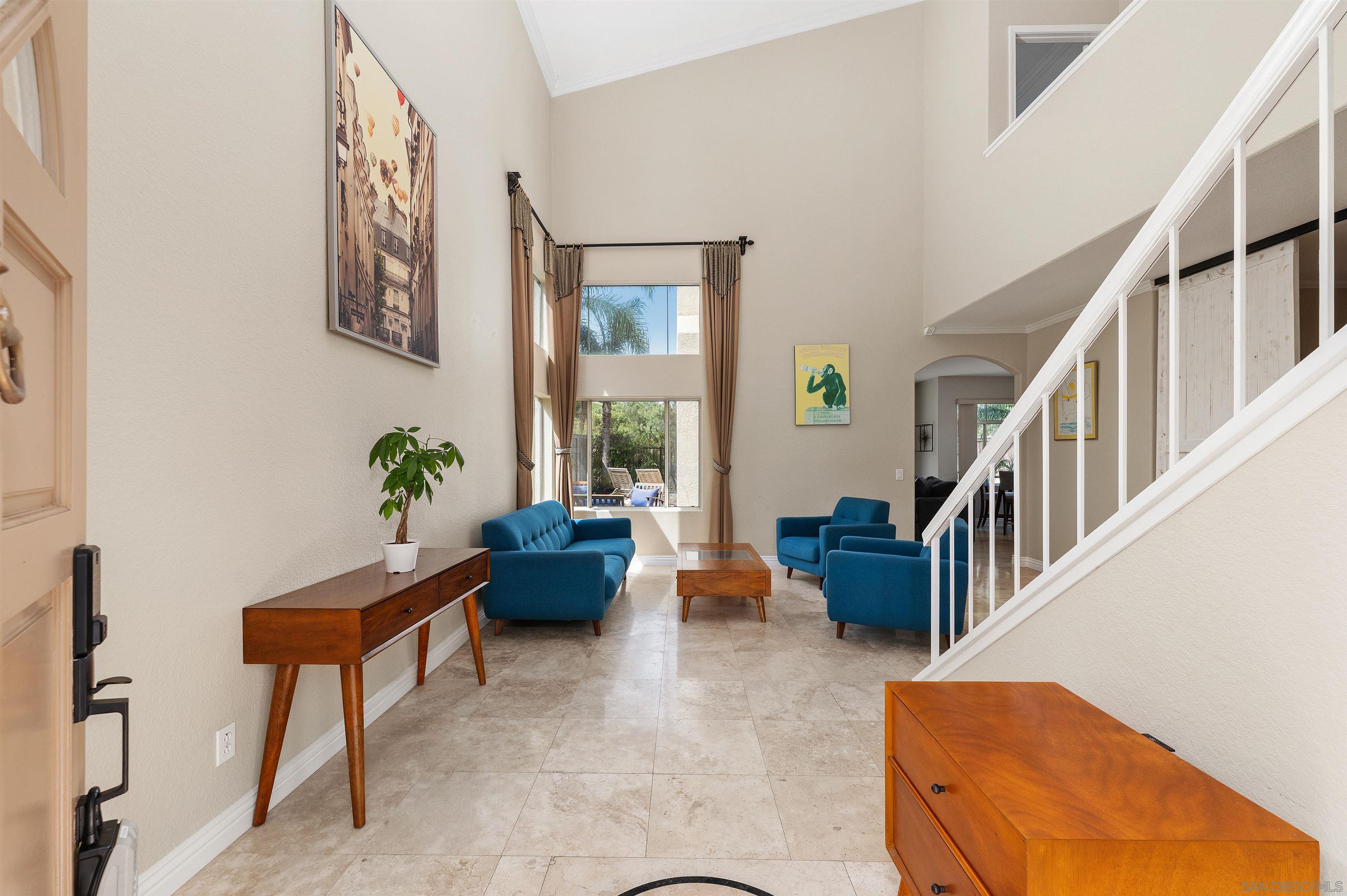 Detail Gallery Image 7 of 44 For 1571  Corte Daniel, Oceanside,  CA 92056 - 4 Beds | 2/1 Baths