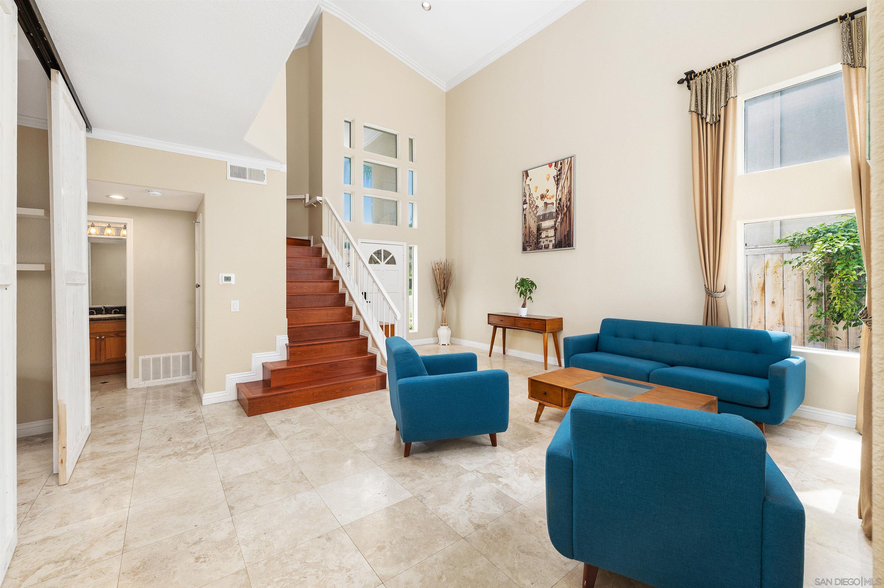 Detail Gallery Image 10 of 44 For 1571  Corte Daniel, Oceanside,  CA 92056 - 4 Beds | 2/1 Baths