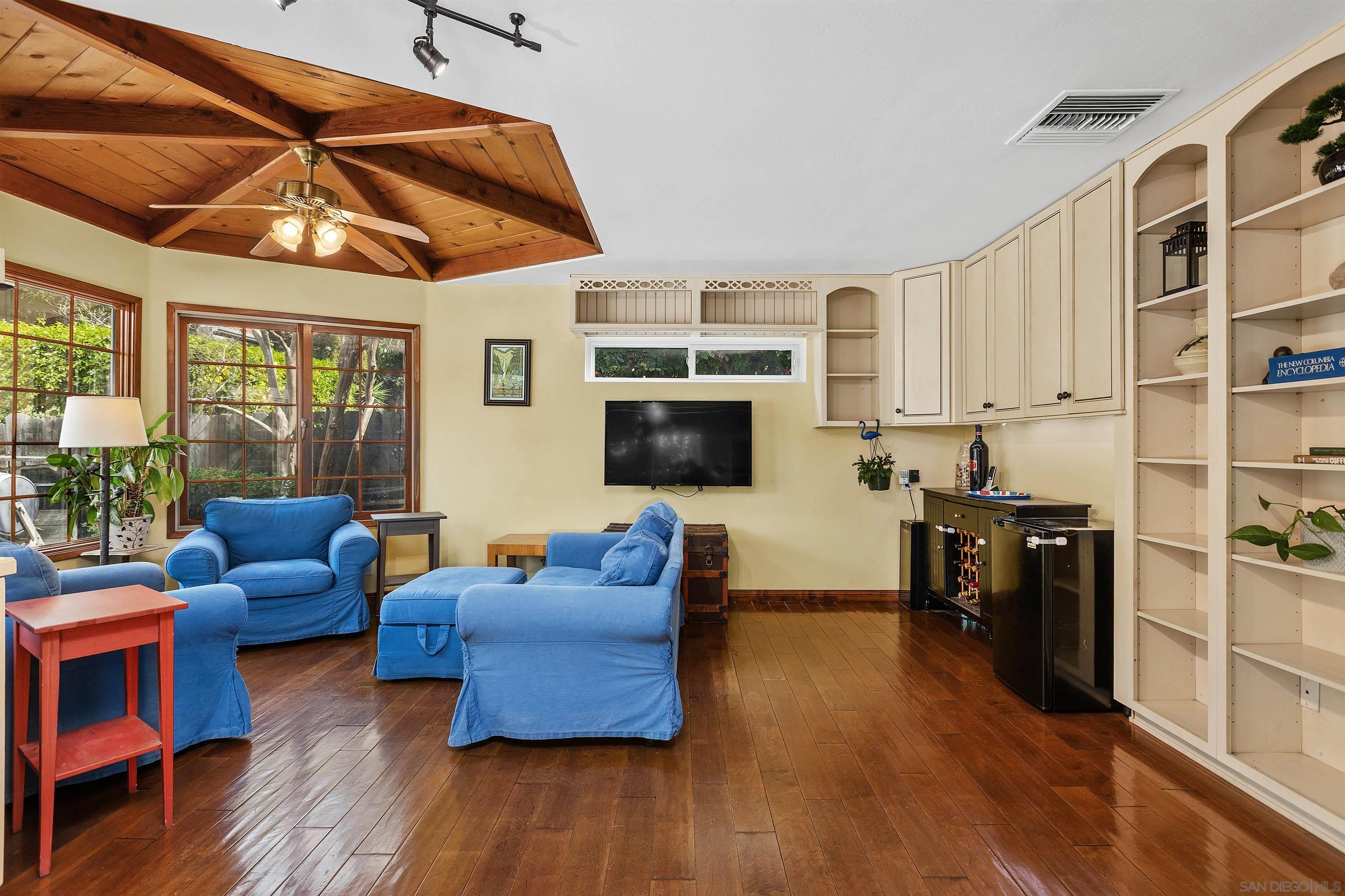 Detail Gallery Image 17 of 32 For 10470  Orozco, San Diego,  CA 92124 - 4 Beds | 2/1 Baths