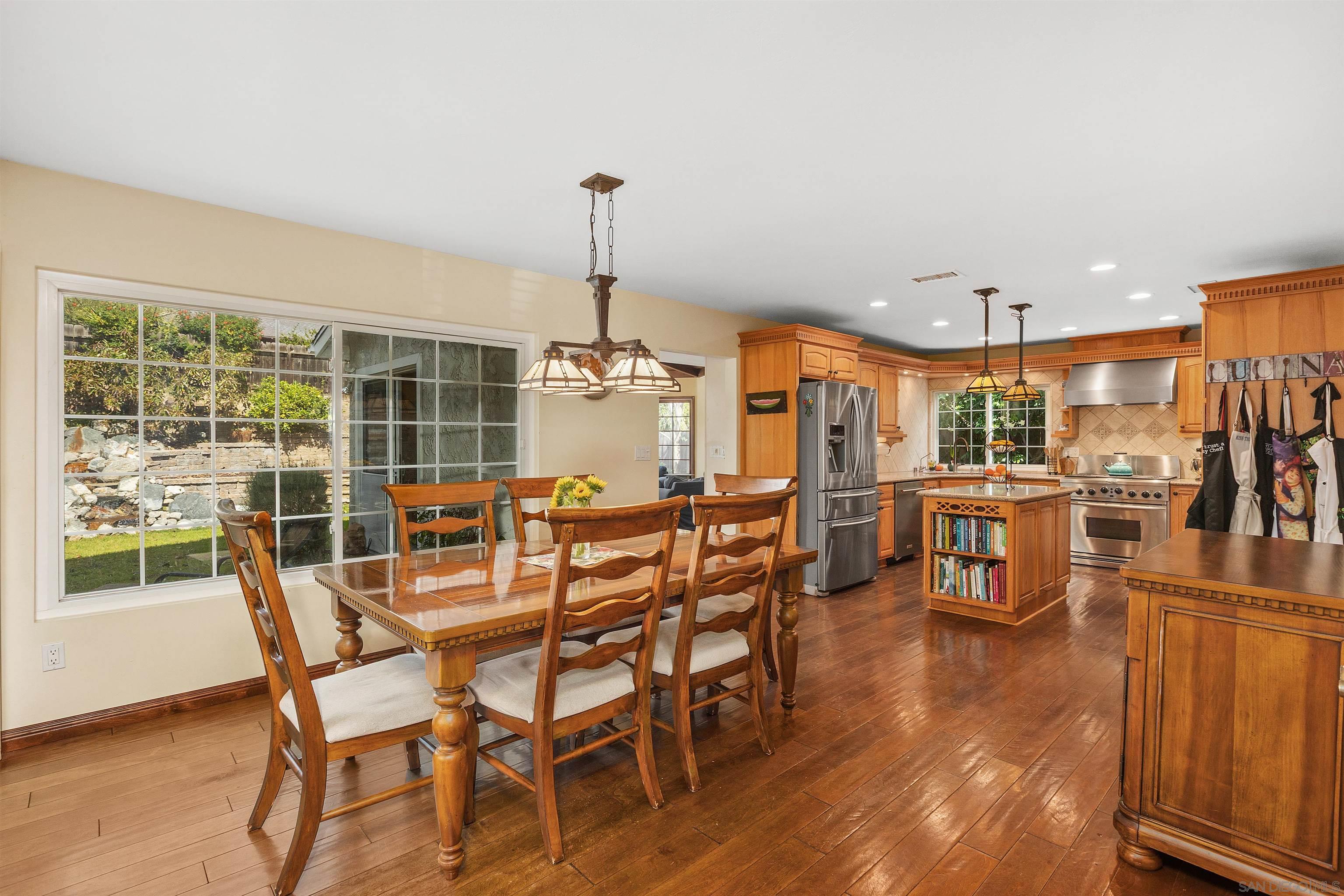 Detail Gallery Image 10 of 32 For 10470  Orozco, San Diego,  CA 92124 - 4 Beds | 2/1 Baths