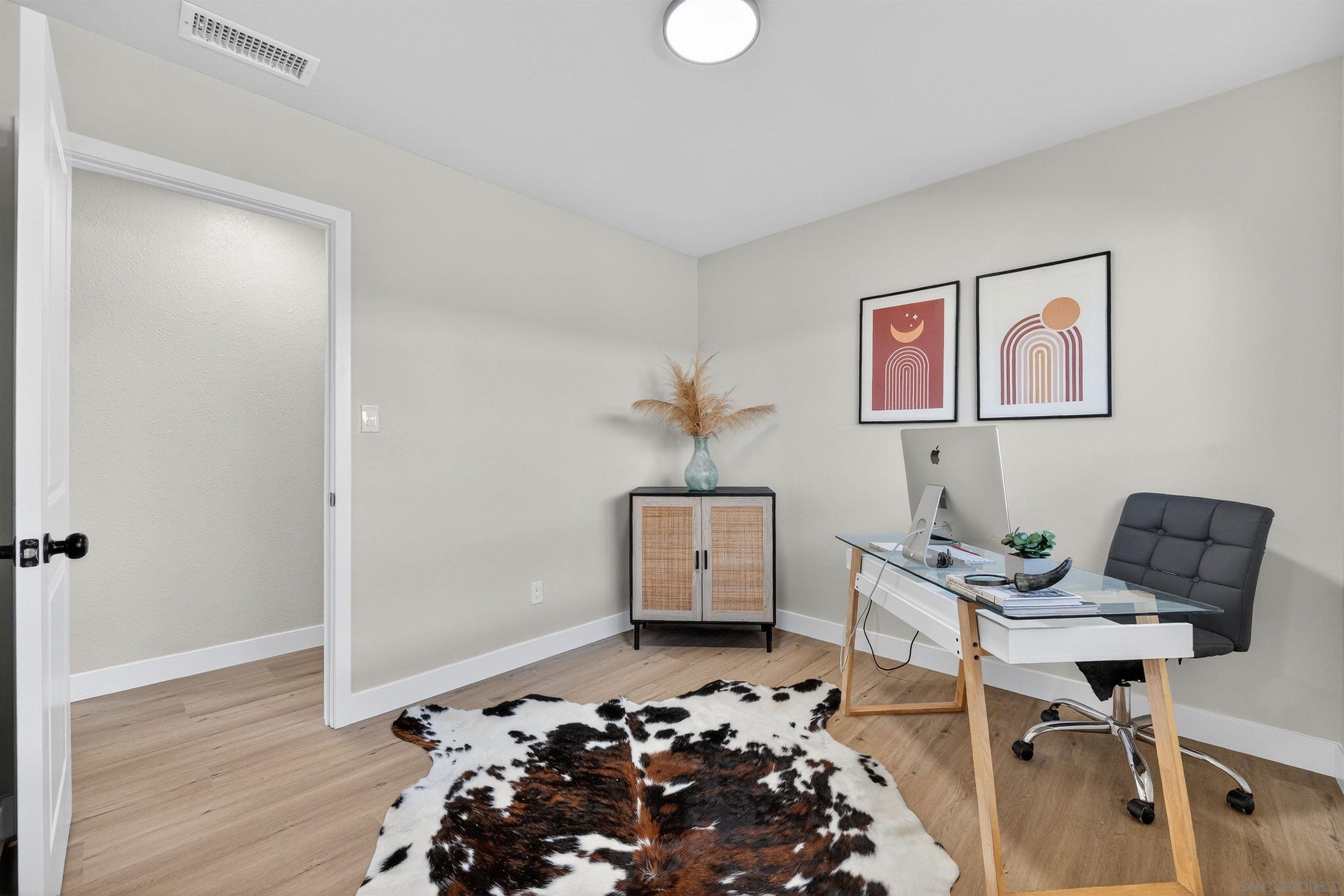 Detail Gallery Image 18 of 43 For 327  Sunswept Street, San Diego,  CA 92114 - 3 Beds | 2 Baths