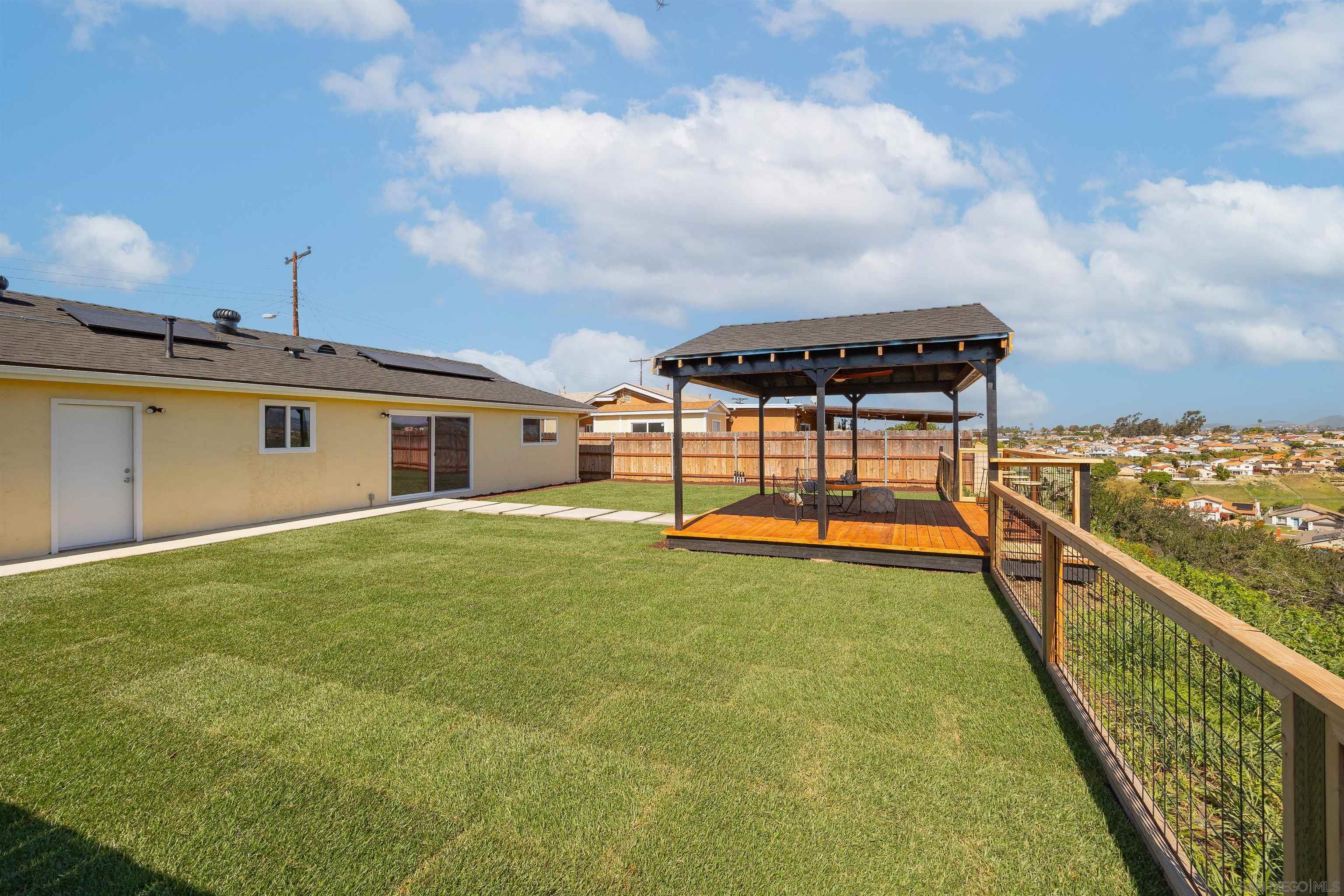 Detail Gallery Image 30 of 43 For 327  Sunswept Street, San Diego,  CA 92114 - 3 Beds | 2 Baths