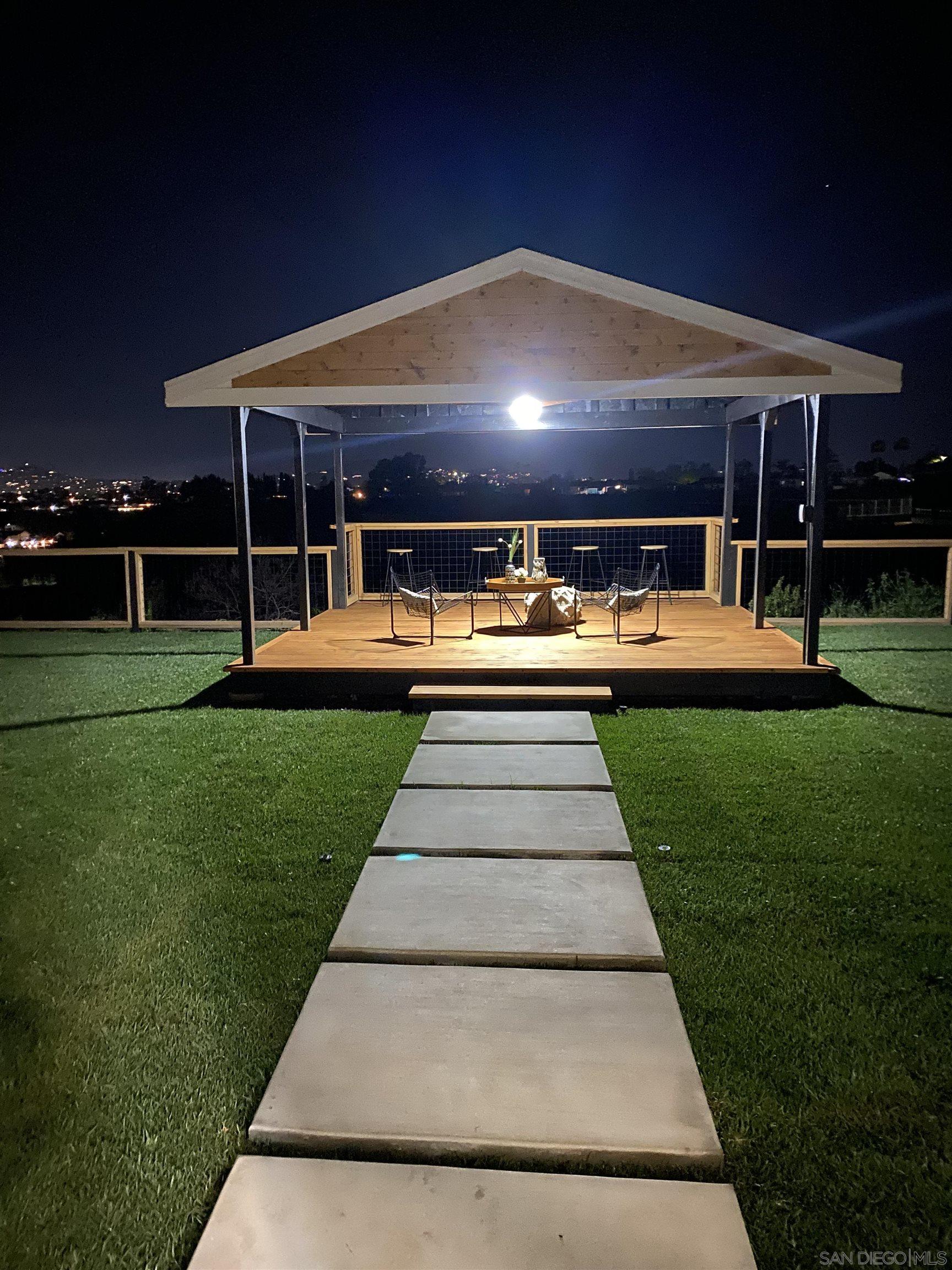 Detail Gallery Image 43 of 43 For 327  Sunswept Street, San Diego,  CA 92114 - 3 Beds | 2 Baths