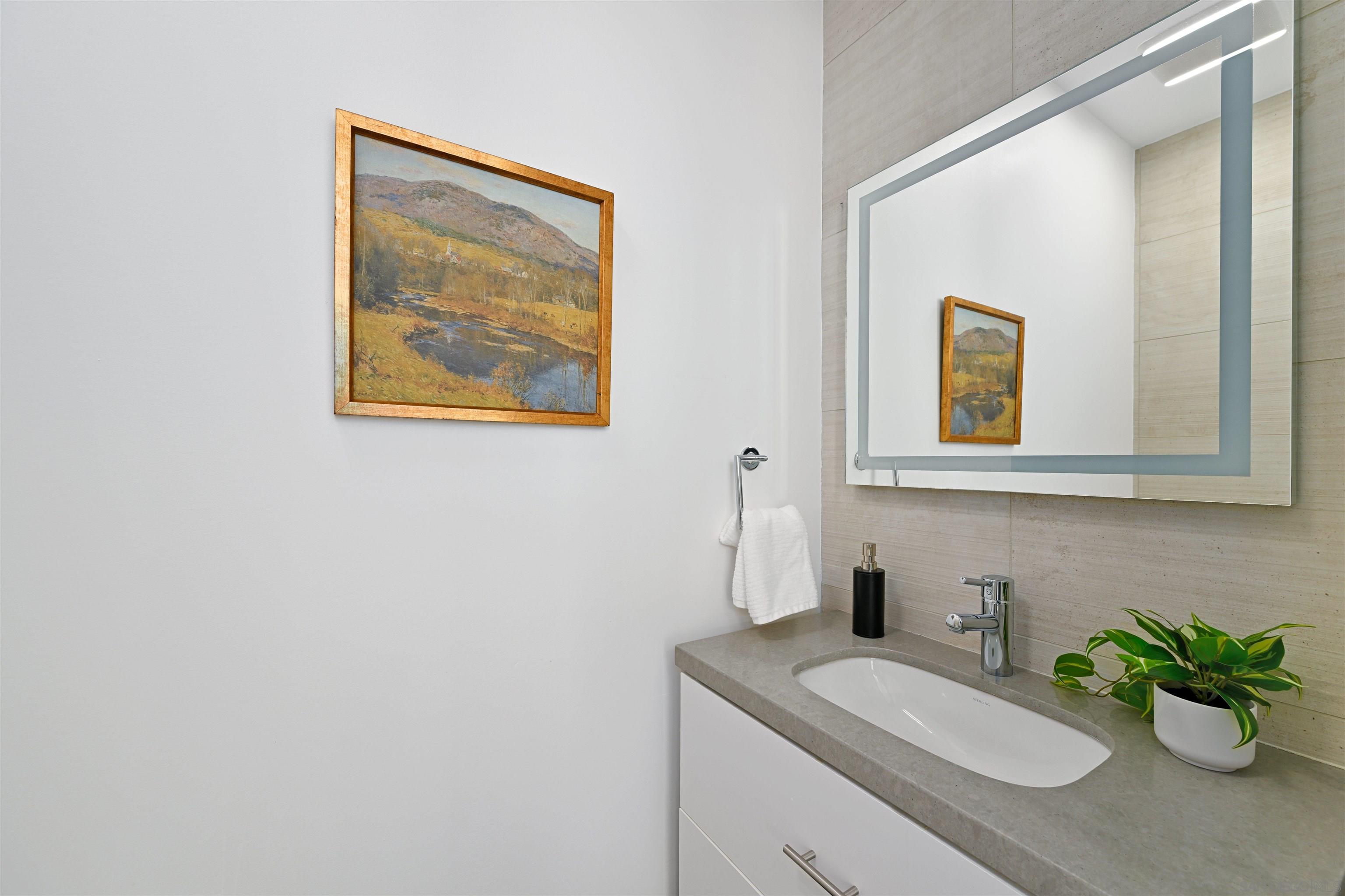 Detail Gallery Image 16 of 30 For 4079  1st Ave  #4,  San Diego,  CA 92103 - 3 Beds | 2/1 Baths