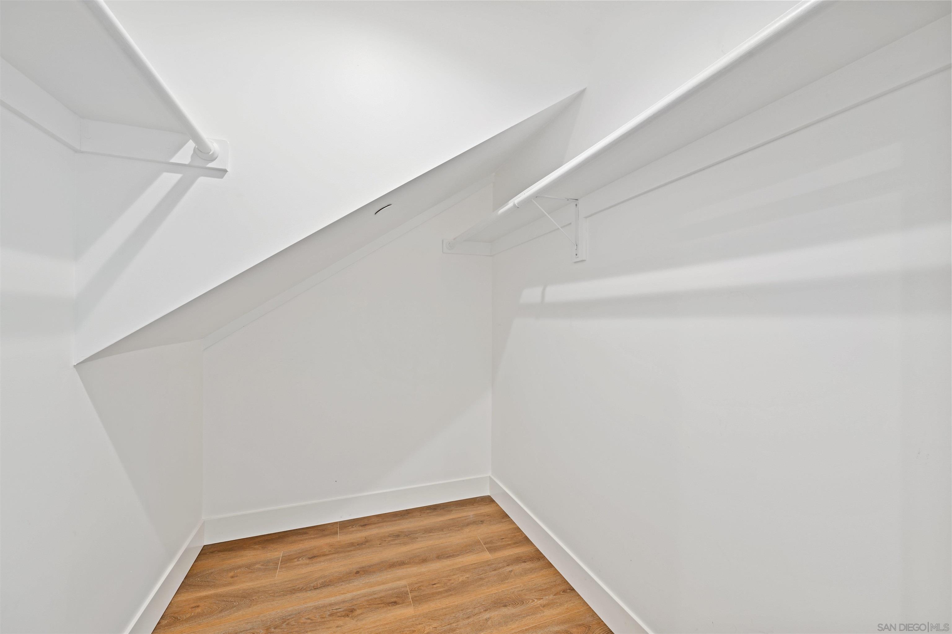 Detail Gallery Image 6 of 30 For 4079  1st Ave  #4,  San Diego,  CA 92103 - 3 Beds | 2/1 Baths