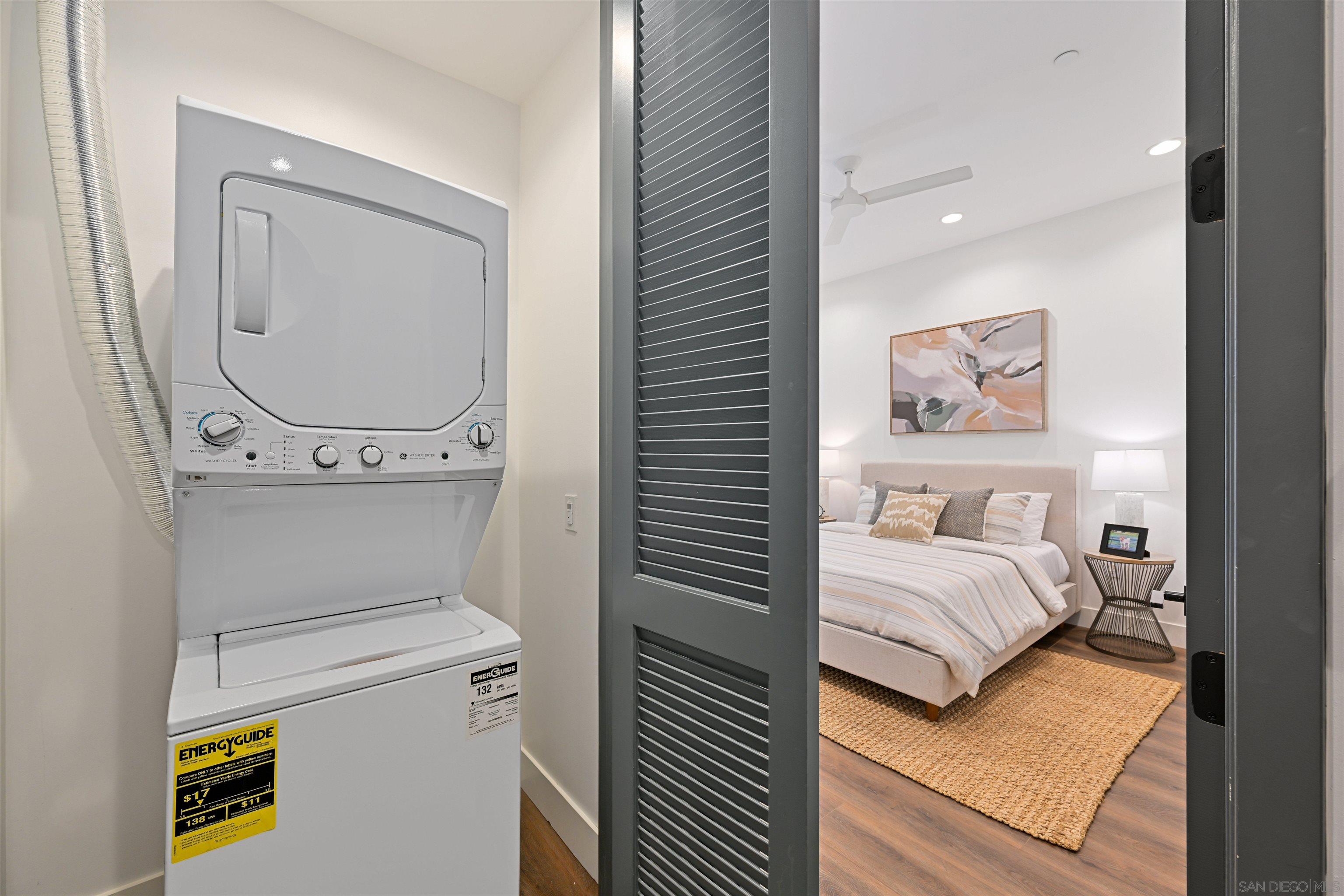 Detail Gallery Image 7 of 30 For 4079  1st Ave  #4,  San Diego,  CA 92103 - 3 Beds | 2/1 Baths