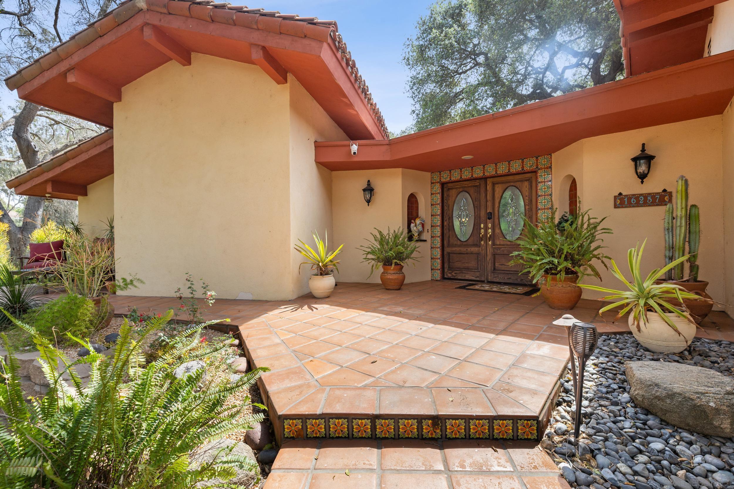 Front Image Thumbnail for SD260007672