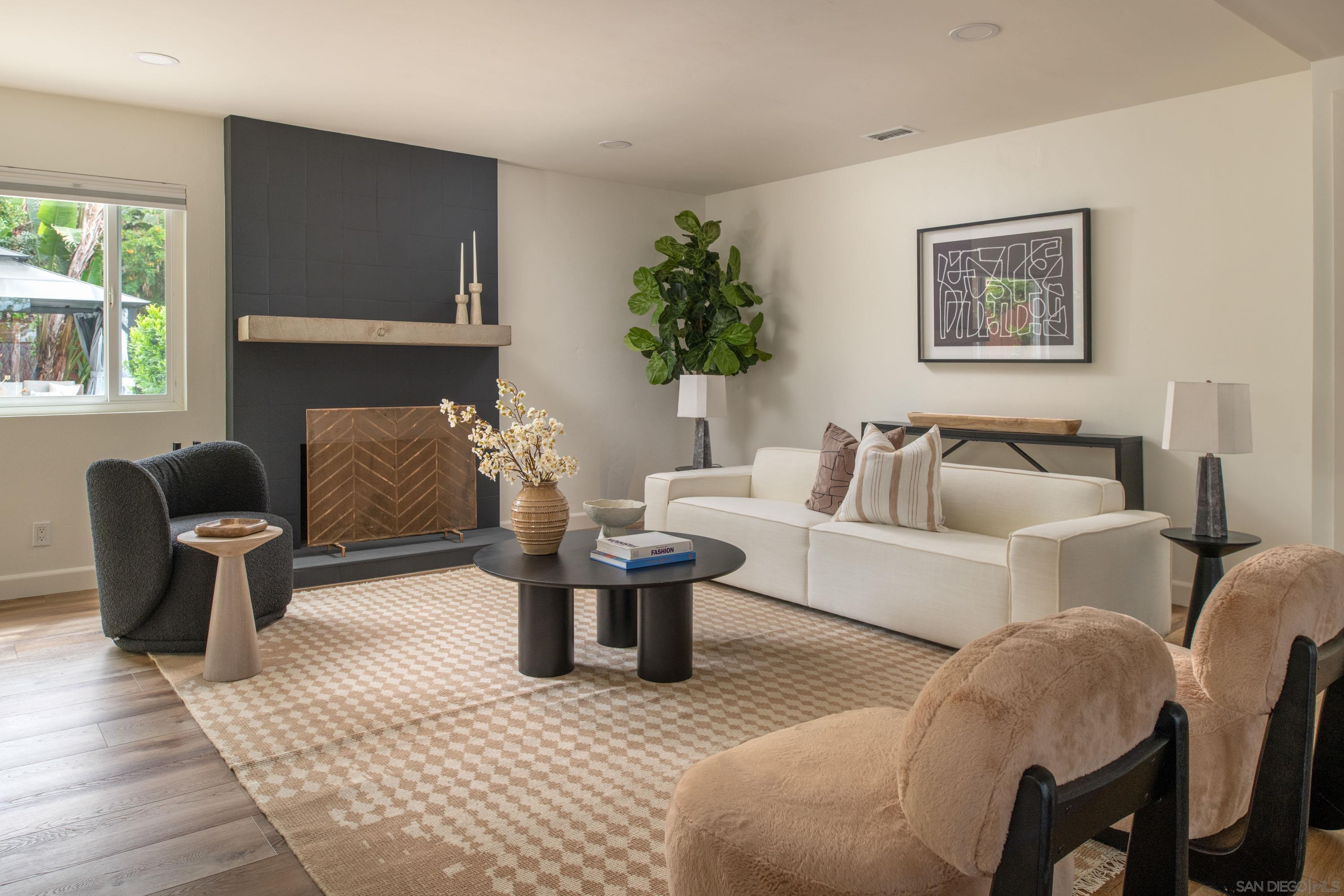 Detail Gallery Image 2 of 28 For 6739  Green Gables Ave, San Diego,  CA 92119 - 4 Beds | 3 Baths