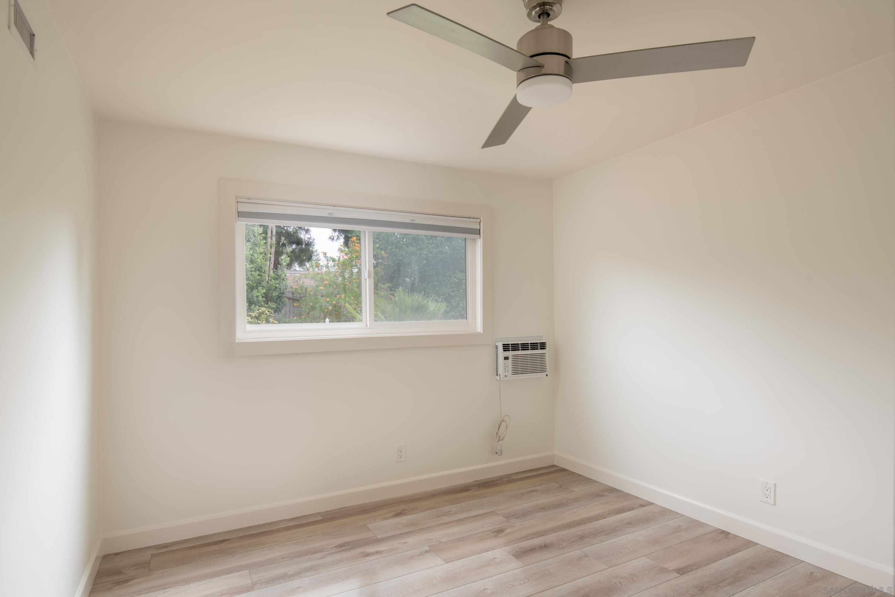 Detail Gallery Image 20 of 28 For 6739  Green Gables Ave, San Diego,  CA 92119 - 4 Beds | 3 Baths