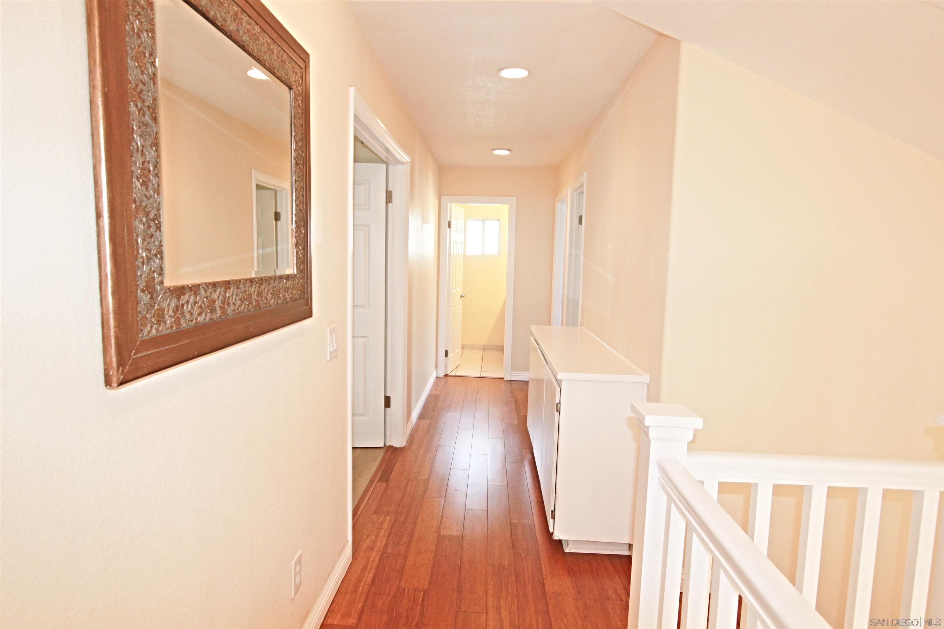 Detail Gallery Image 13 of 25 For 4065  Ivey Vista, Oceanside,  CA 92057 - 3 Beds | 2/1 Baths