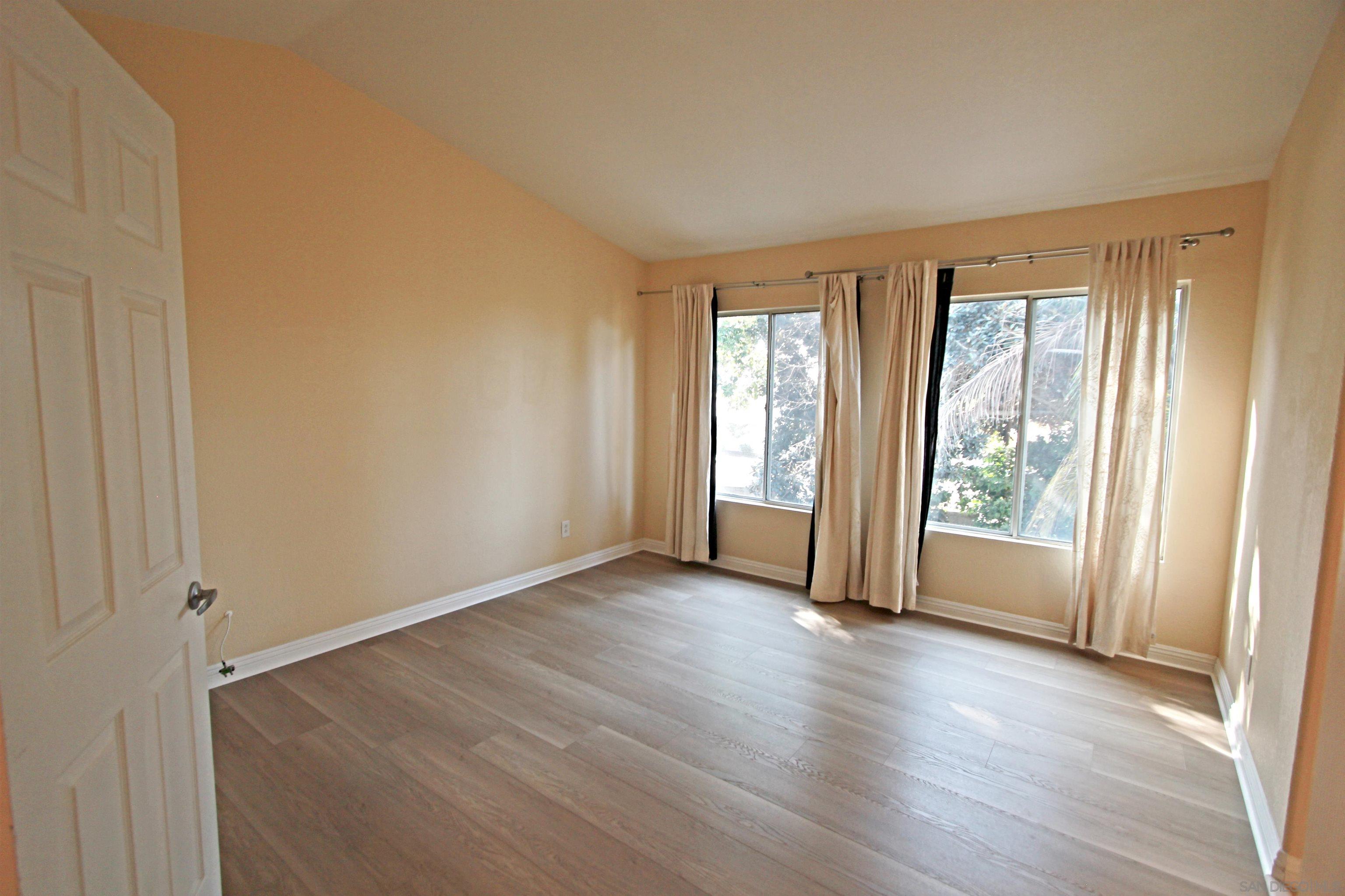 Detail Gallery Image 15 of 25 For 4065  Ivey Vista, Oceanside,  CA 92057 - 3 Beds | 2/1 Baths