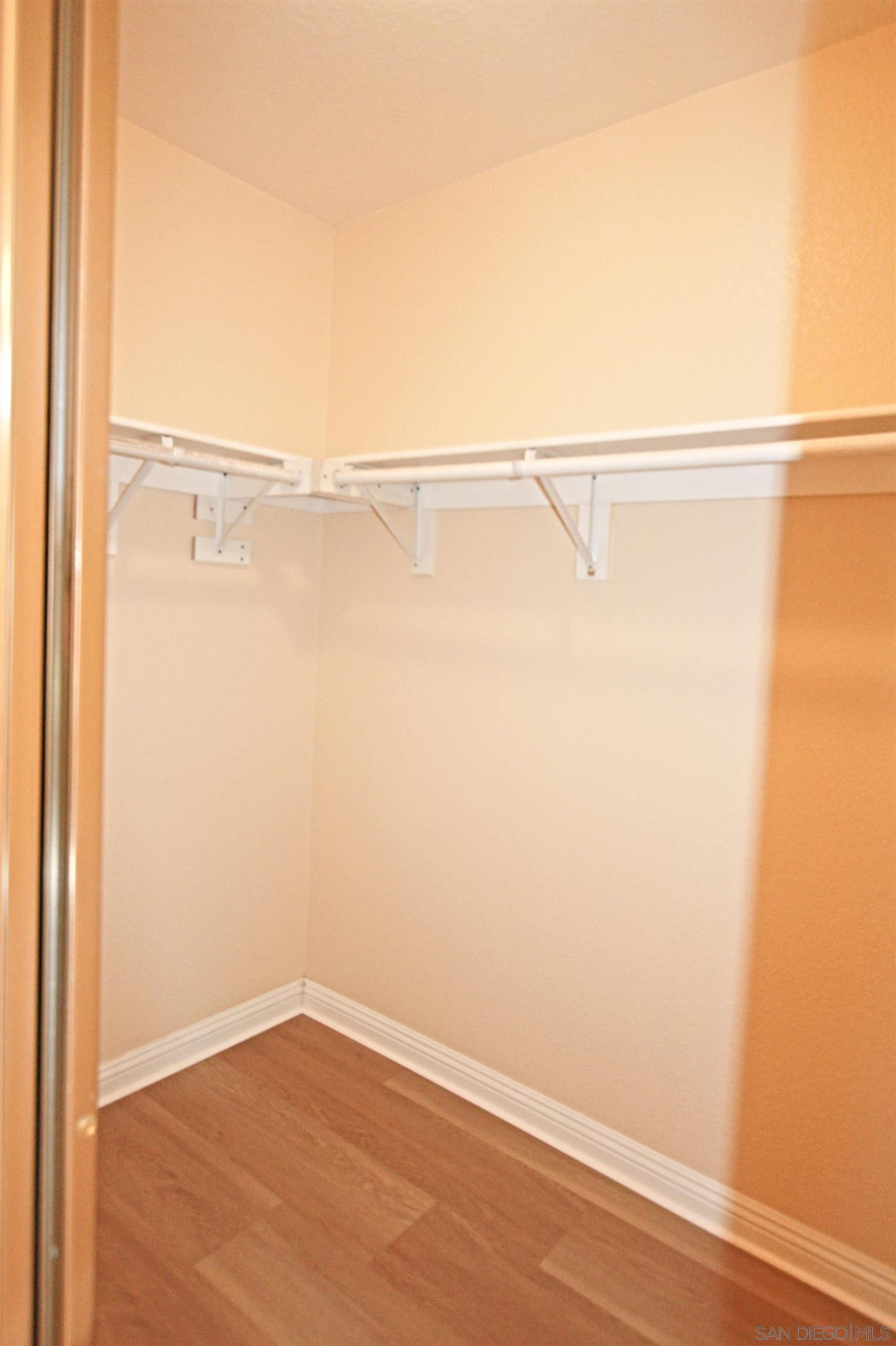 Detail Gallery Image 17 of 25 For 4065  Ivey Vista, Oceanside,  CA 92057 - 3 Beds | 2/1 Baths