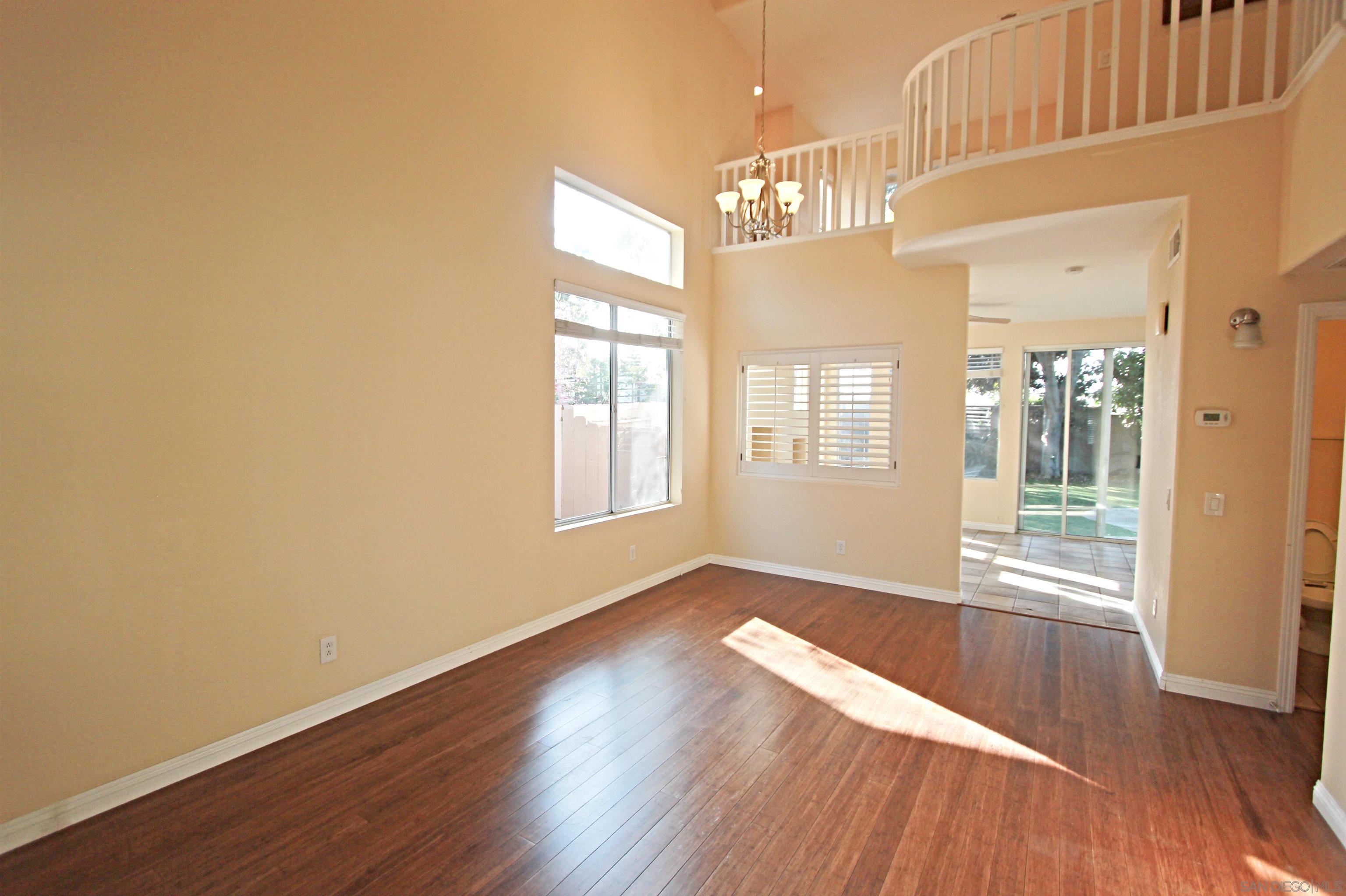 Detail Gallery Image 7 of 25 For 4065  Ivey Vista, Oceanside,  CA 92057 - 3 Beds | 2/1 Baths