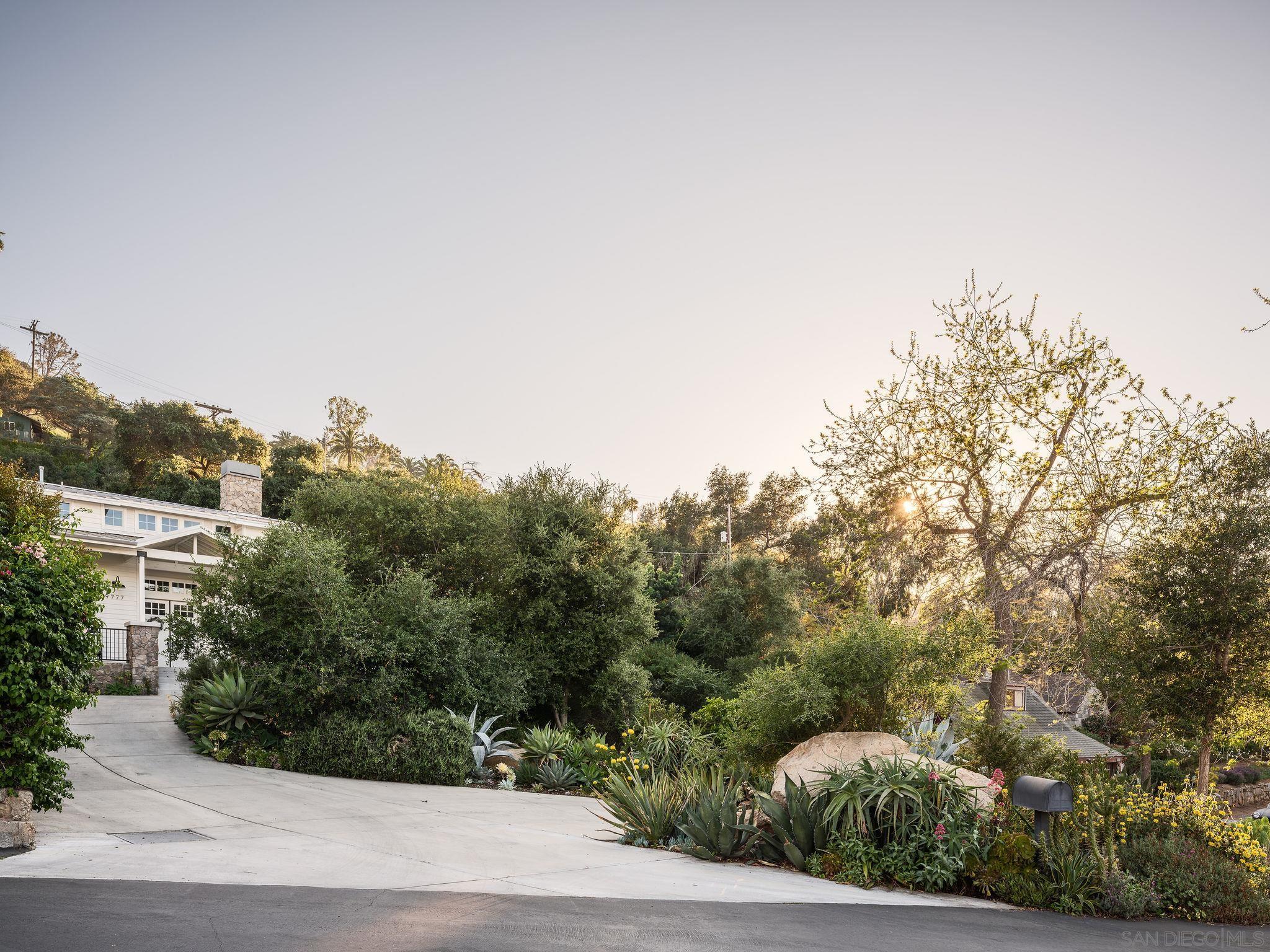 Detail Gallery Image 25 of 47 For 9777  Grosalia Avenue, La Mesa,  CA 91941 - 4 Beds | 3 Baths