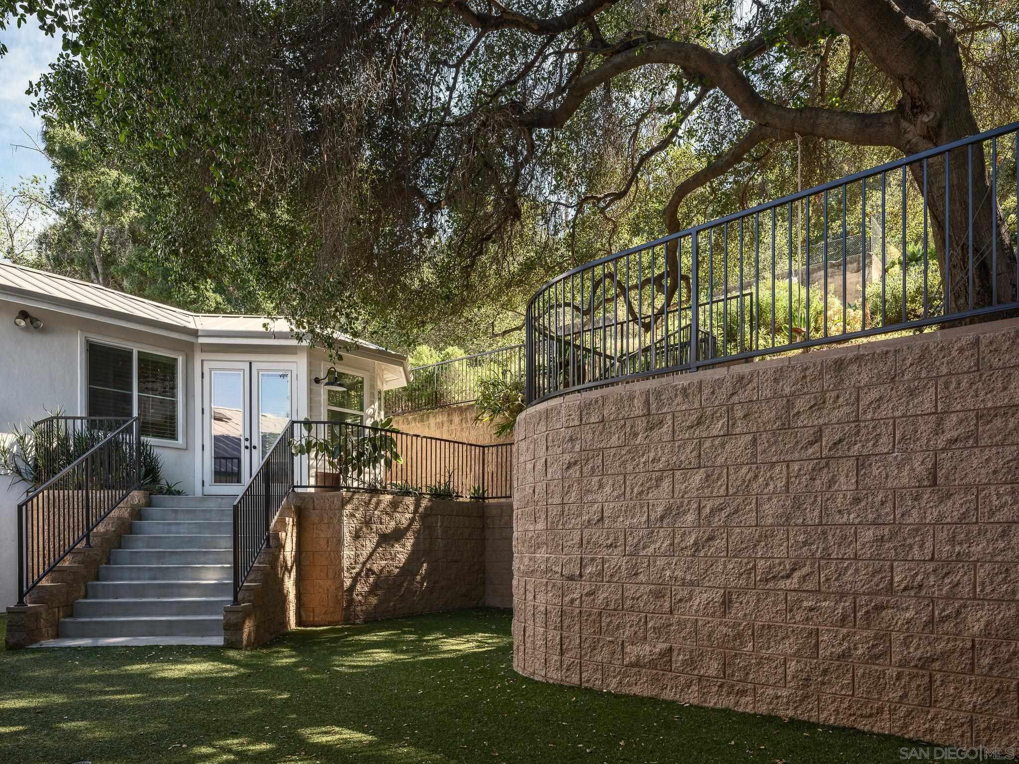 Detail Gallery Image 31 of 47 For 9777  Grosalia Avenue, La Mesa,  CA 91941 - 4 Beds | 3 Baths