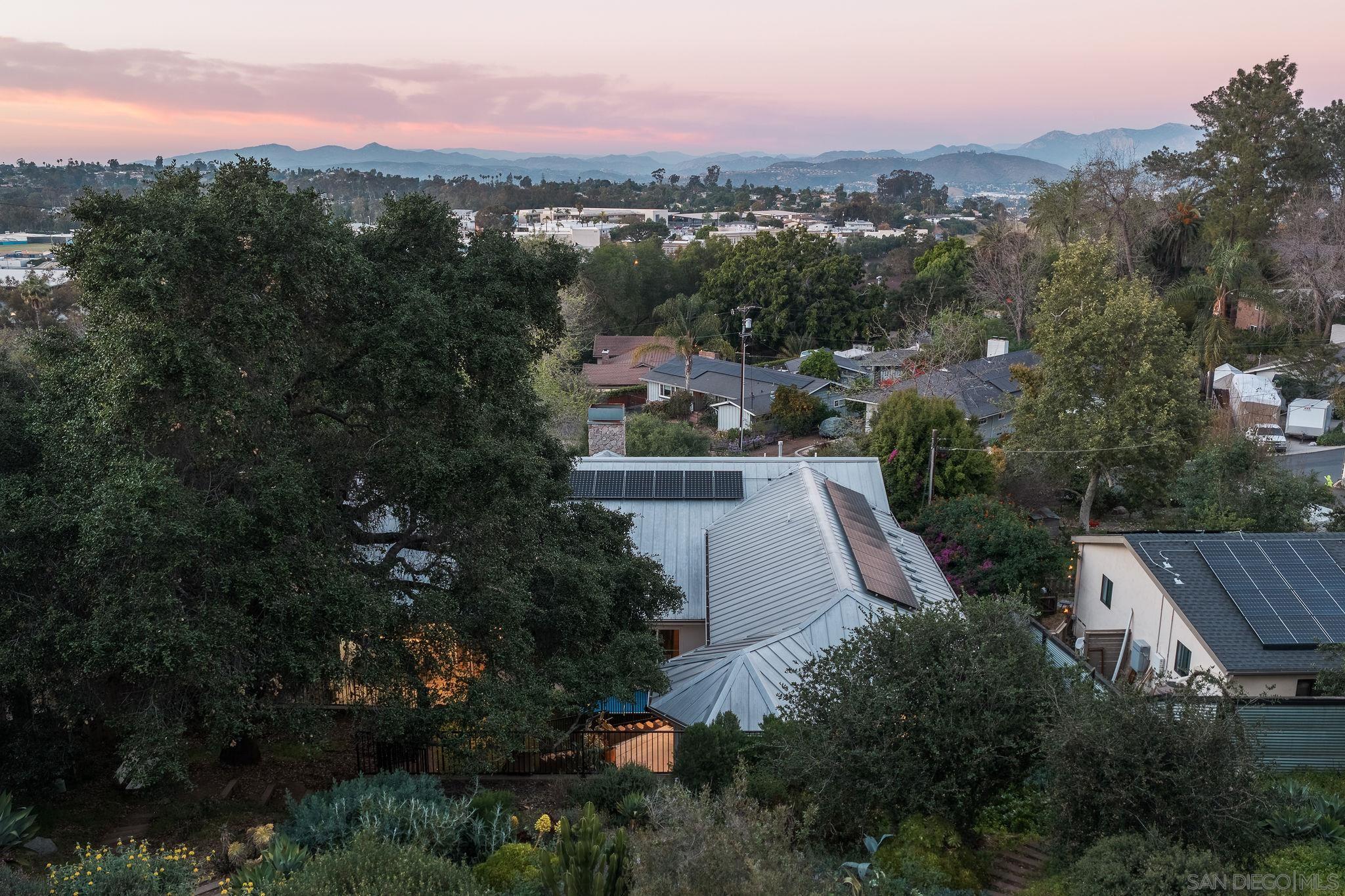 Detail Gallery Image 36 of 47 For 9777  Grosalia Avenue, La Mesa,  CA 91941 - 4 Beds | 3 Baths