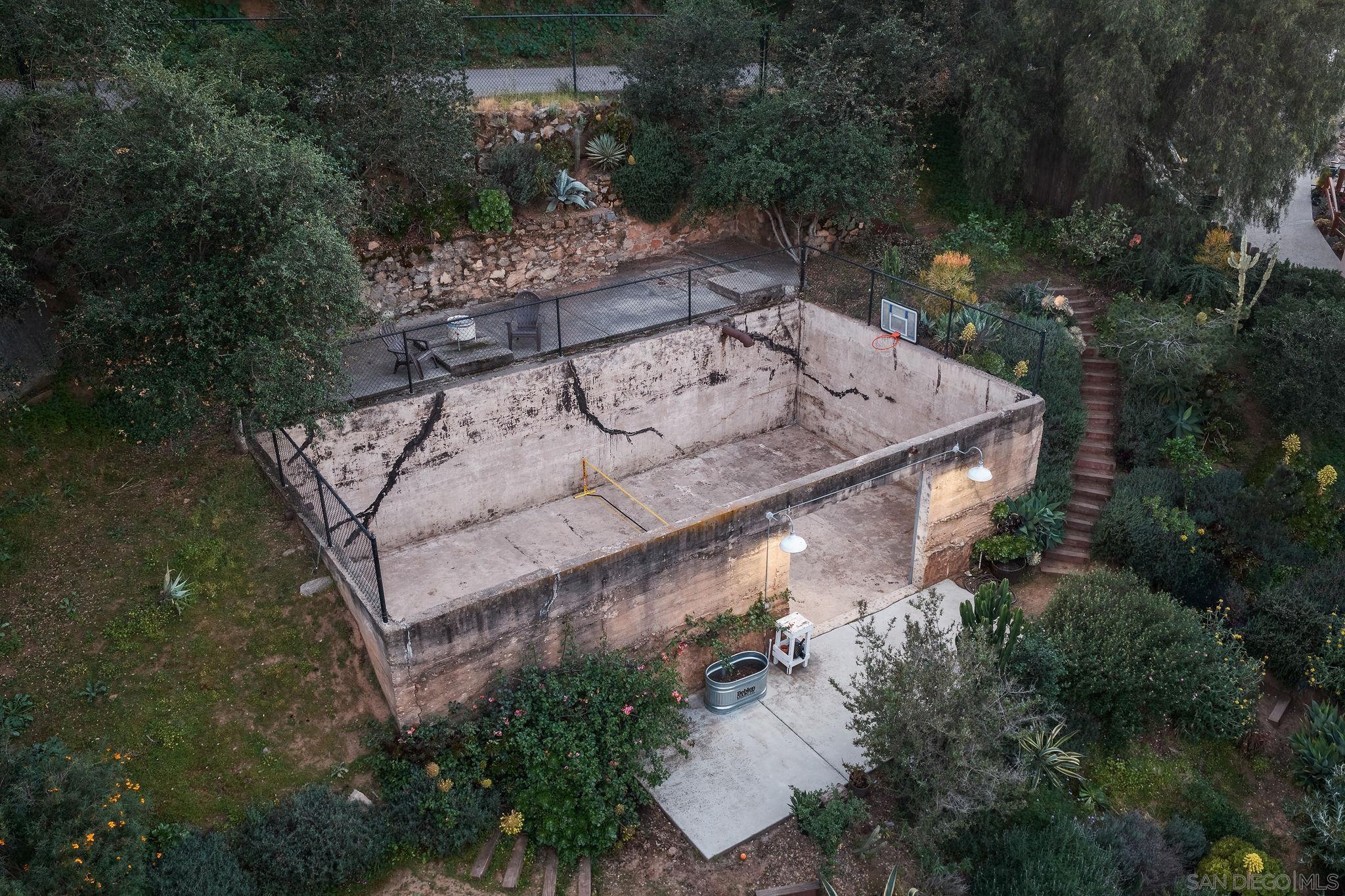 Detail Gallery Image 40 of 47 For 9777  Grosalia Avenue, La Mesa,  CA 91941 - 4 Beds | 3 Baths