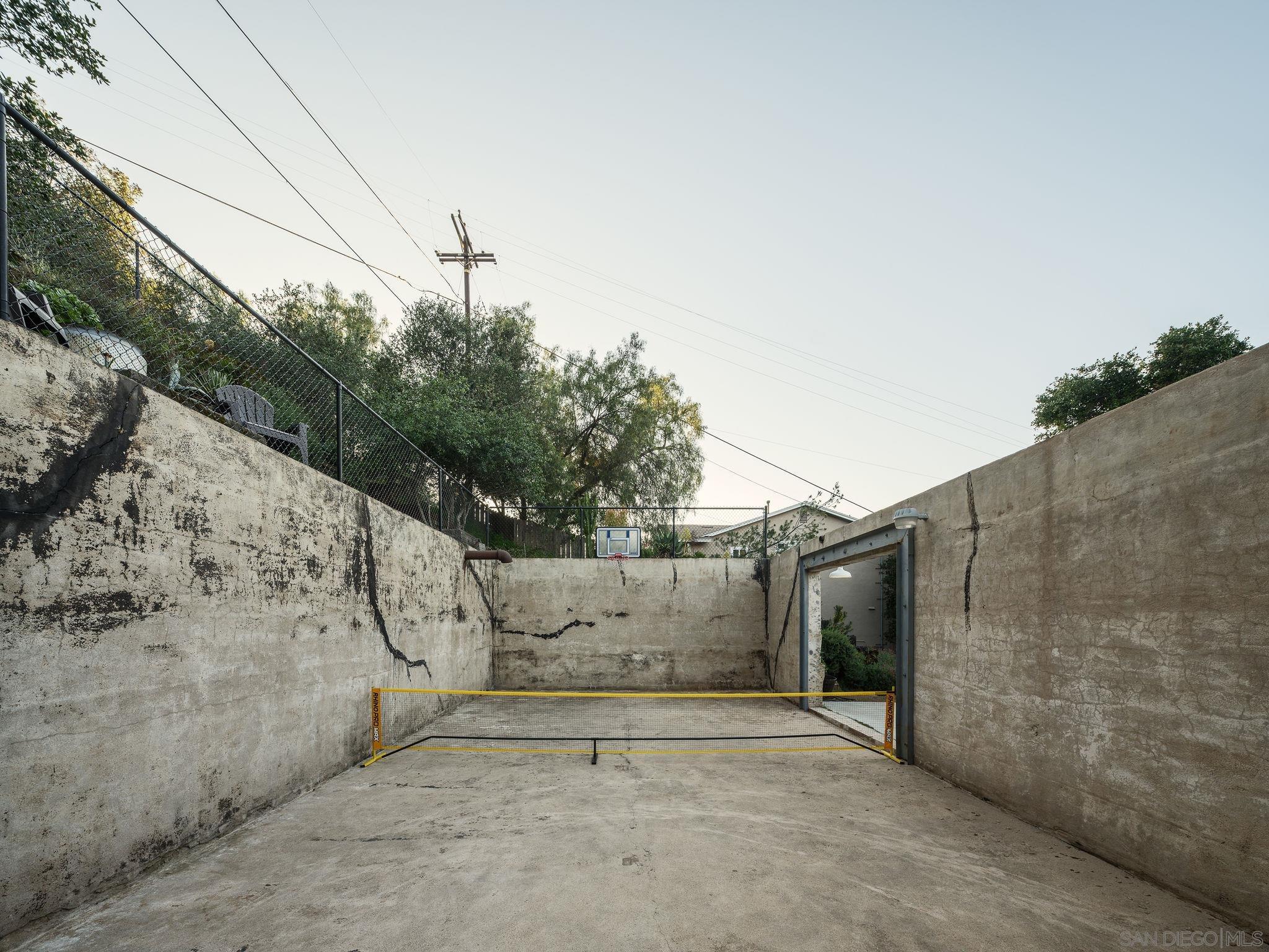 Detail Gallery Image 42 of 47 For 9777  Grosalia Avenue, La Mesa,  CA 91941 - 4 Beds | 3 Baths