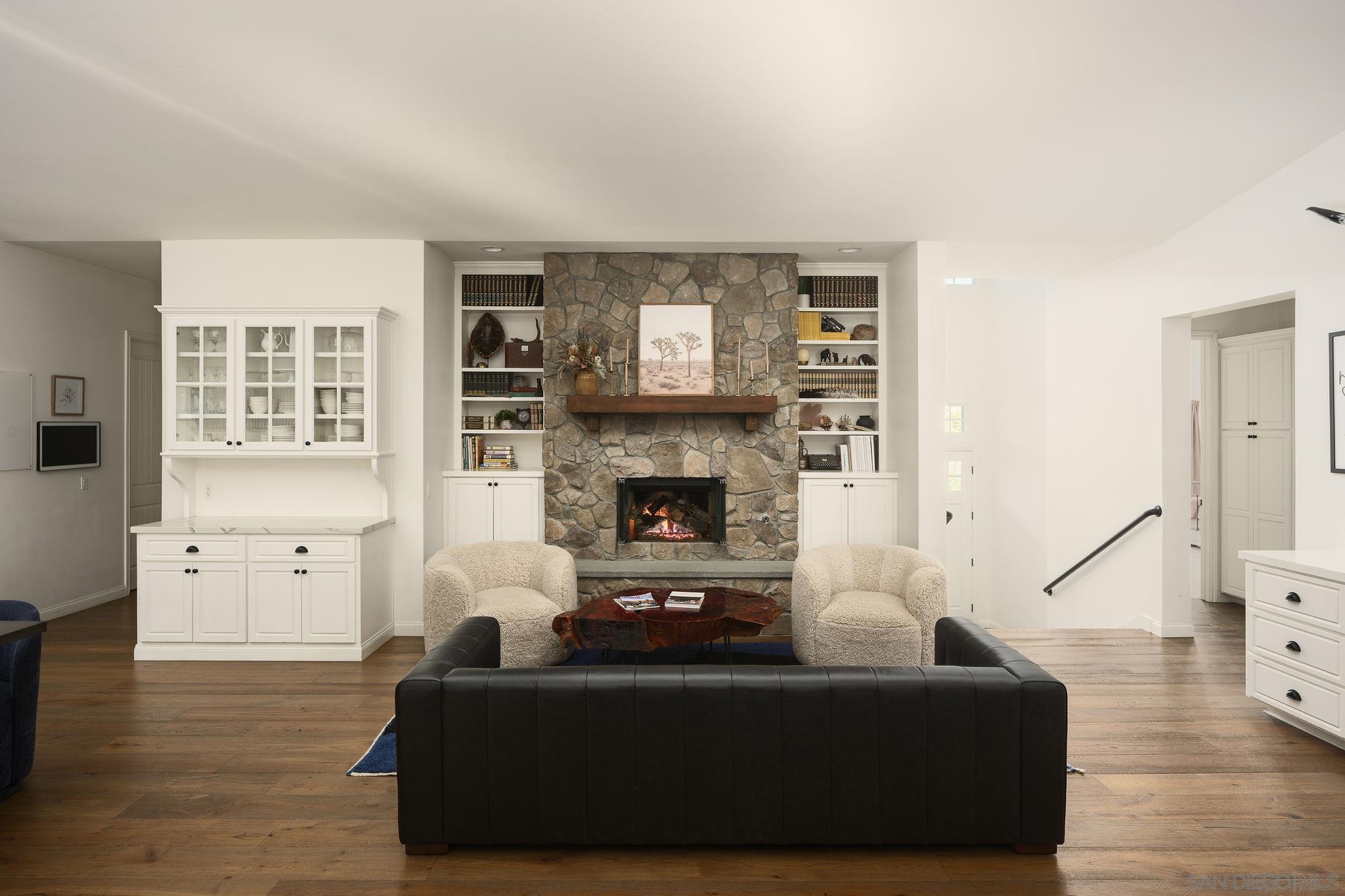 Detail Gallery Image 6 of 47 For 9777  Grosalia Avenue, La Mesa,  CA 91941 - 4 Beds | 3 Baths