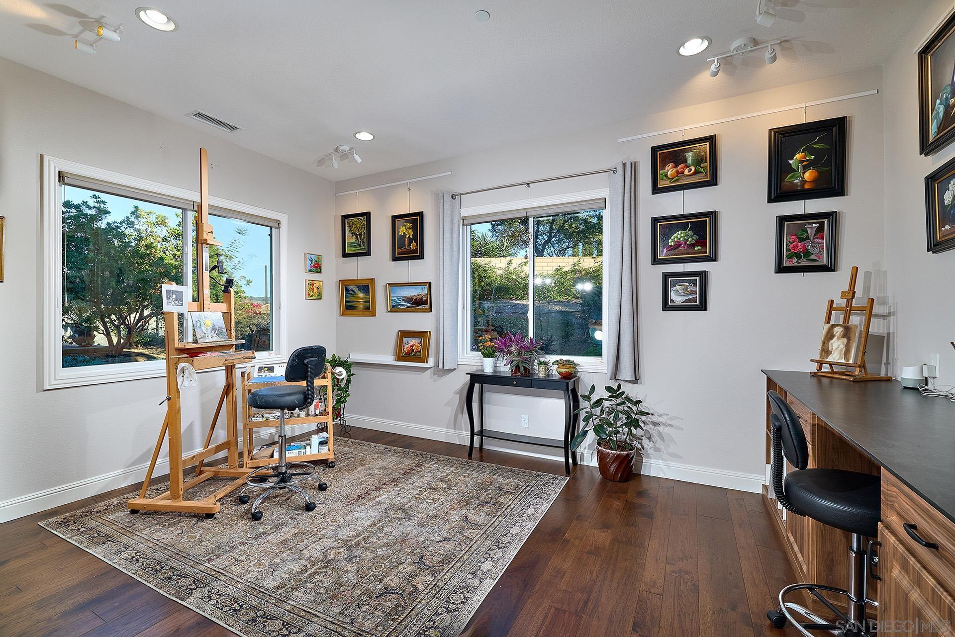 Detail Gallery Image 20 of 45 For 15792  via Santa Pradera, San Diego,  CA 92131 - 6 Beds | 5/1 Baths