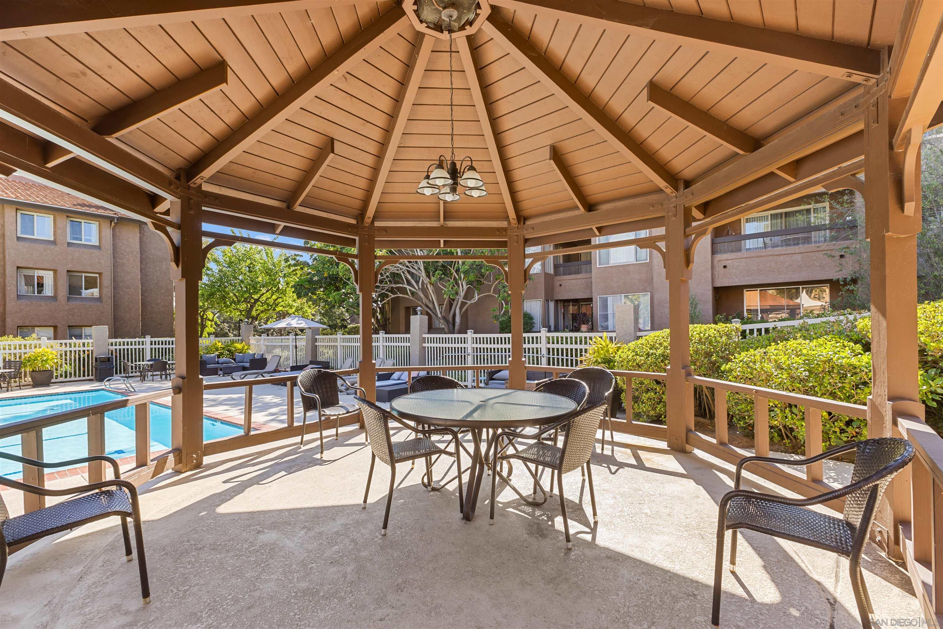 Detail Gallery Image 19 of 23 For 10225  Caminito Cuervo  #125,  San Diego,  CA 92108 - 2 Beds | 2 Baths