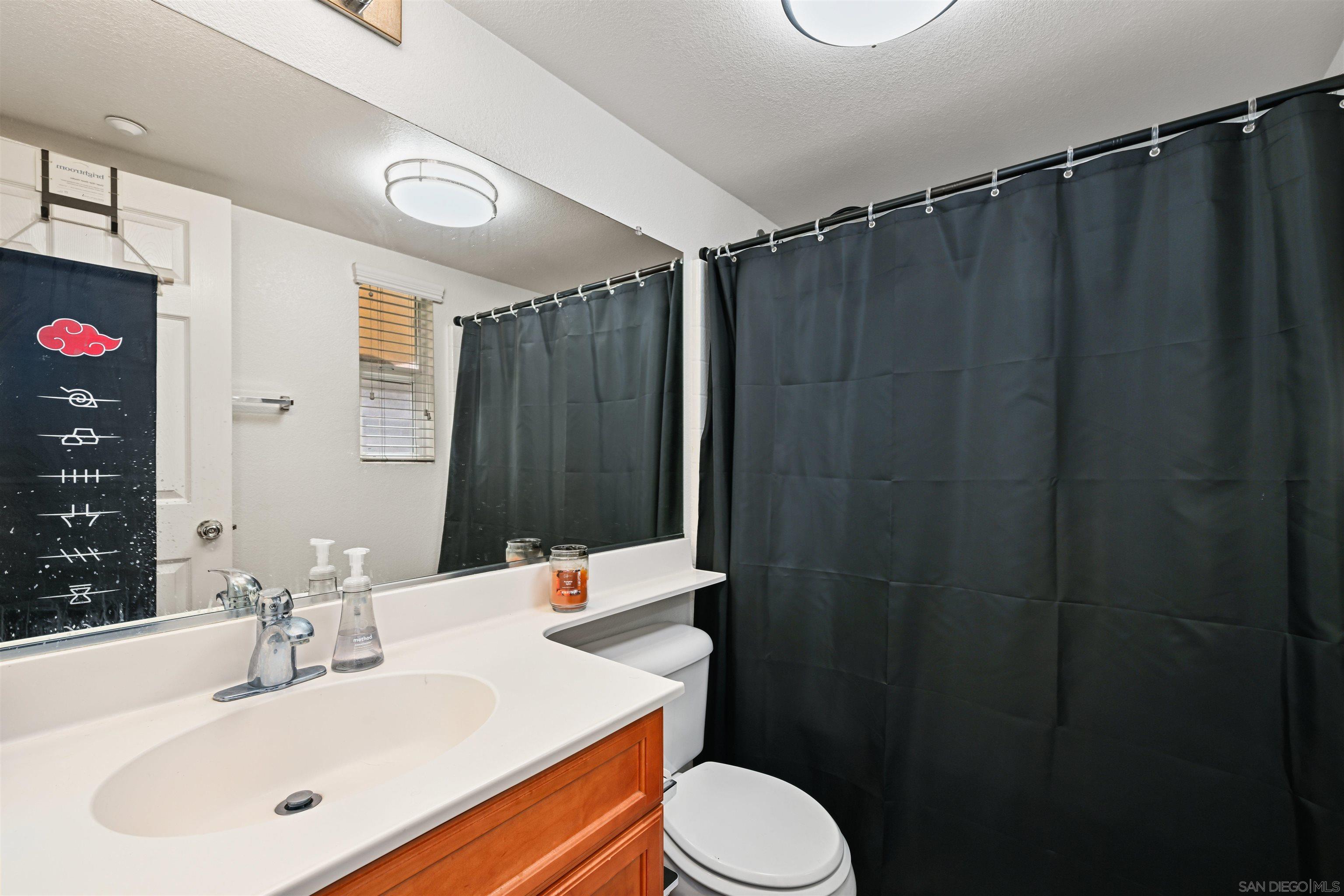 Detail Gallery Image 19 of 31 For 8806  Appleblossom  #6,  Santee,  CA 92071 - 4 Beds | 4 Baths