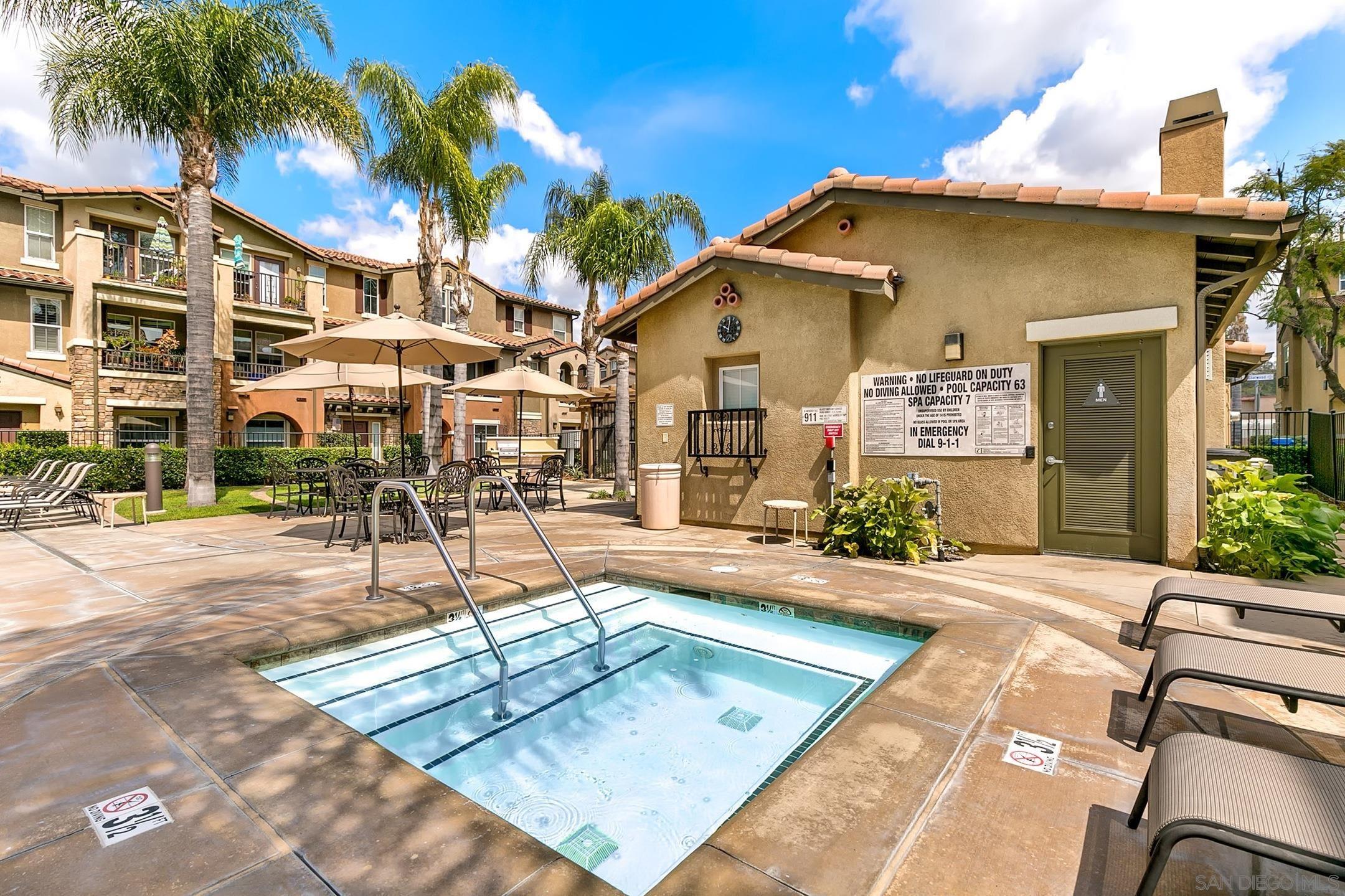 Detail Gallery Image 29 of 31 For 8806  Appleblossom  #6,  Santee,  CA 92071 - 4 Beds | 4 Baths