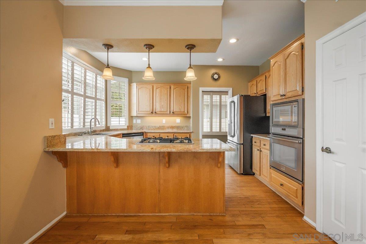 Detail Gallery Image 16 of 55 For 18215  High Mesa Ct, San Diego,  CA 92127 - 4 Beds | 2/1 Baths