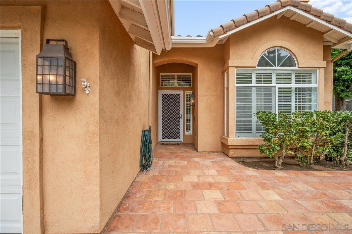Detail Gallery Image 3 of 55 For 18215  High Mesa Ct, San Diego,  CA 92127 - 4 Beds | 2/1 Baths
