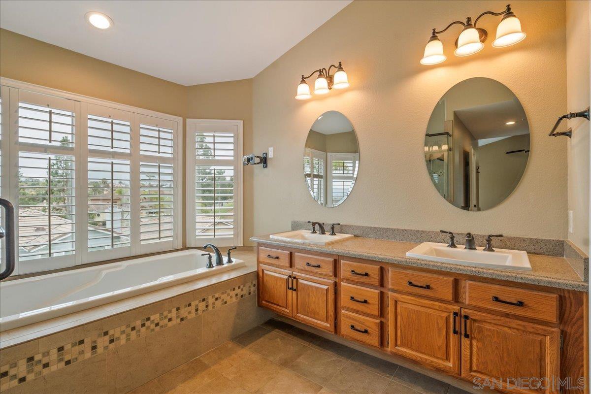 Detail Gallery Image 28 of 55 For 18215  High Mesa Ct, San Diego,  CA 92127 - 4 Beds | 2/1 Baths