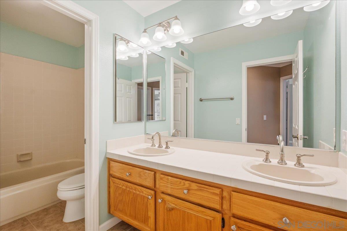 Detail Gallery Image 32 of 55 For 18215  High Mesa Ct, San Diego,  CA 92127 - 4 Beds | 2/1 Baths