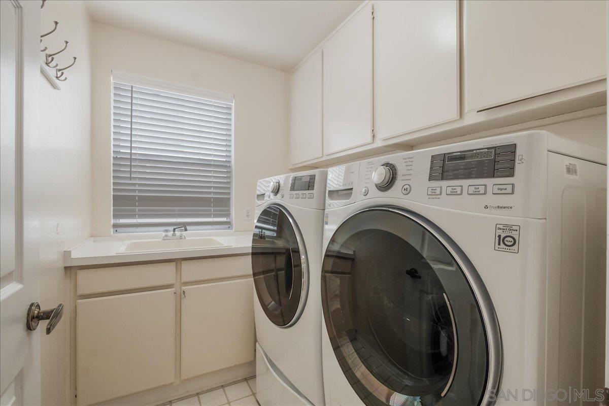 Detail Gallery Image 33 of 55 For 18215  High Mesa Ct, San Diego,  CA 92127 - 4 Beds | 2/1 Baths