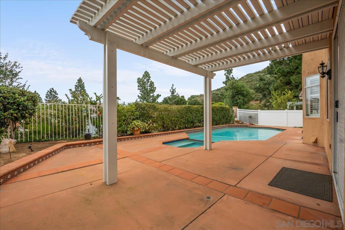 Detail Gallery Image 36 of 55 For 18215  High Mesa Ct, San Diego,  CA 92127 - 4 Beds | 2/1 Baths