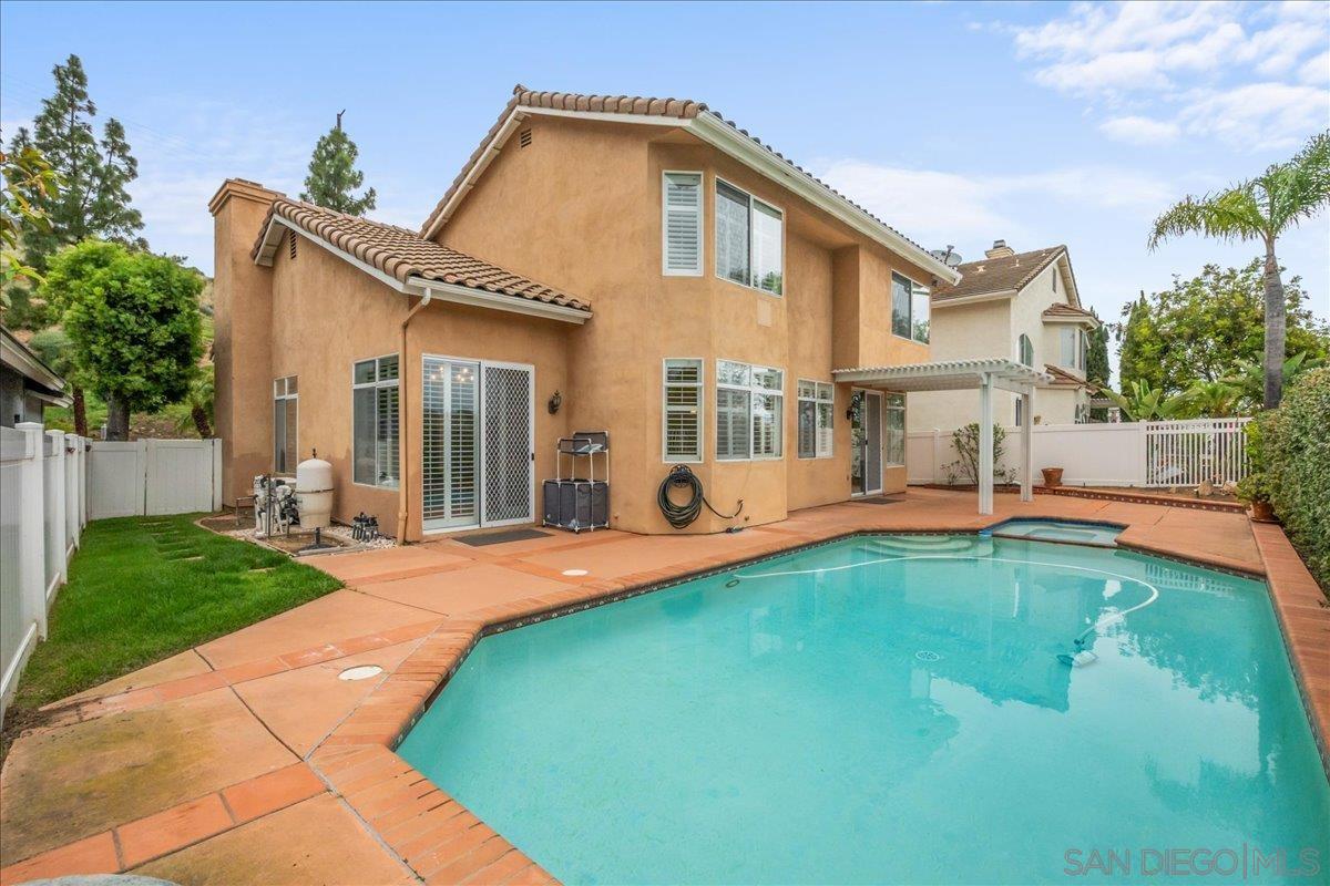 Detail Gallery Image 39 of 55 For 18215  High Mesa Ct, San Diego,  CA 92127 - 4 Beds | 2/1 Baths