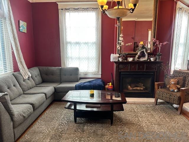 Detail Gallery Image 2 of 19 For 2068  Front St, San Diego,  CA 92101 - 5 Beds | 4 Baths