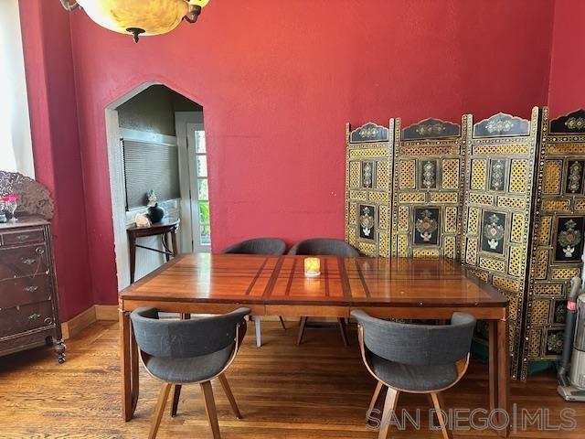 Detail Gallery Image 7 of 19 For 2068  Front St, San Diego,  CA 92101 - 5 Beds | 4 Baths