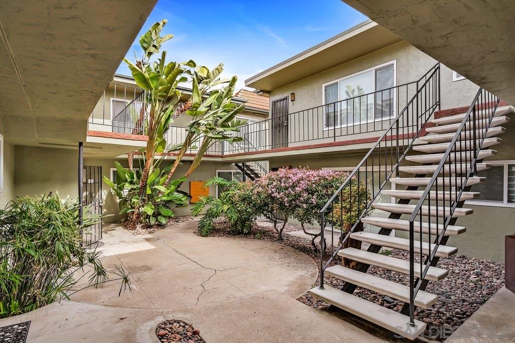 Detail Gallery Image 2 of 16 For 4450  Wilson Ave. #11, San Diego,  CA 92116 - 2 Beds | 1 Baths