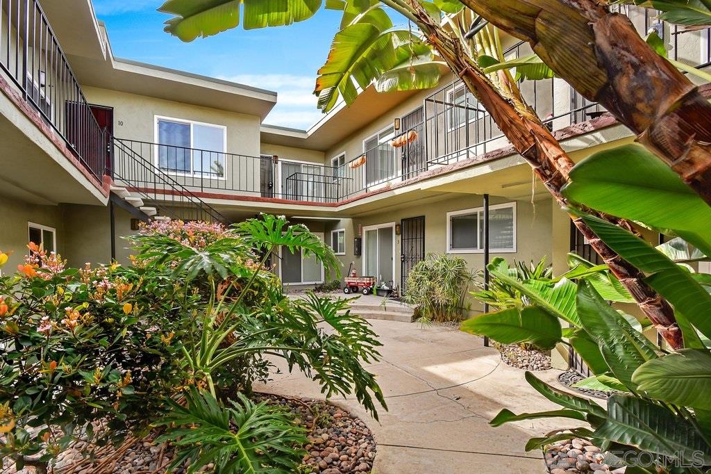 Detail Gallery Image 3 of 16 For 4450  Wilson Ave. #11, San Diego,  CA 92116 - 2 Beds | 1 Baths