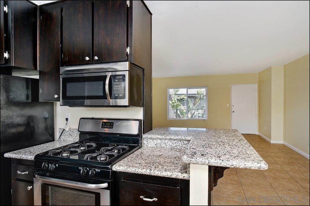 Detail Gallery Image 6 of 16 For 4450  Wilson Ave. #11, San Diego,  CA 92116 - 2 Beds | 1 Baths