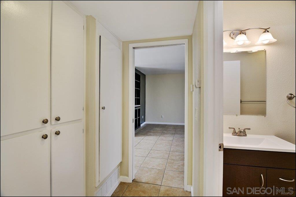 Detail Gallery Image 10 of 16 For 4450  Wilson Ave. #11, San Diego,  CA 92116 - 2 Beds | 1 Baths