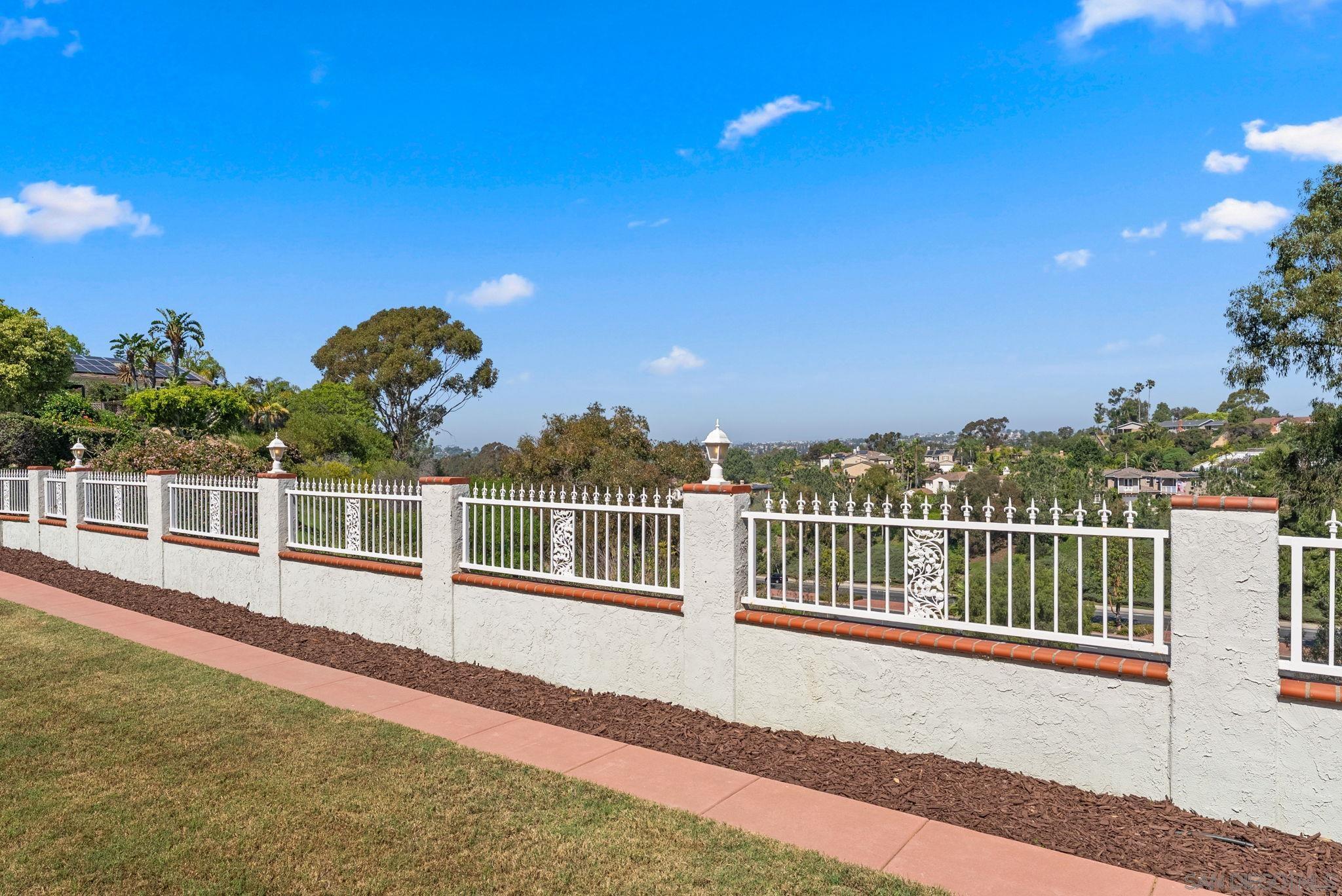 Detail Gallery Image 27 of 31 For 3412  Celinda, Carlsbad,  CA 92008 - 5 Beds | 3 Baths